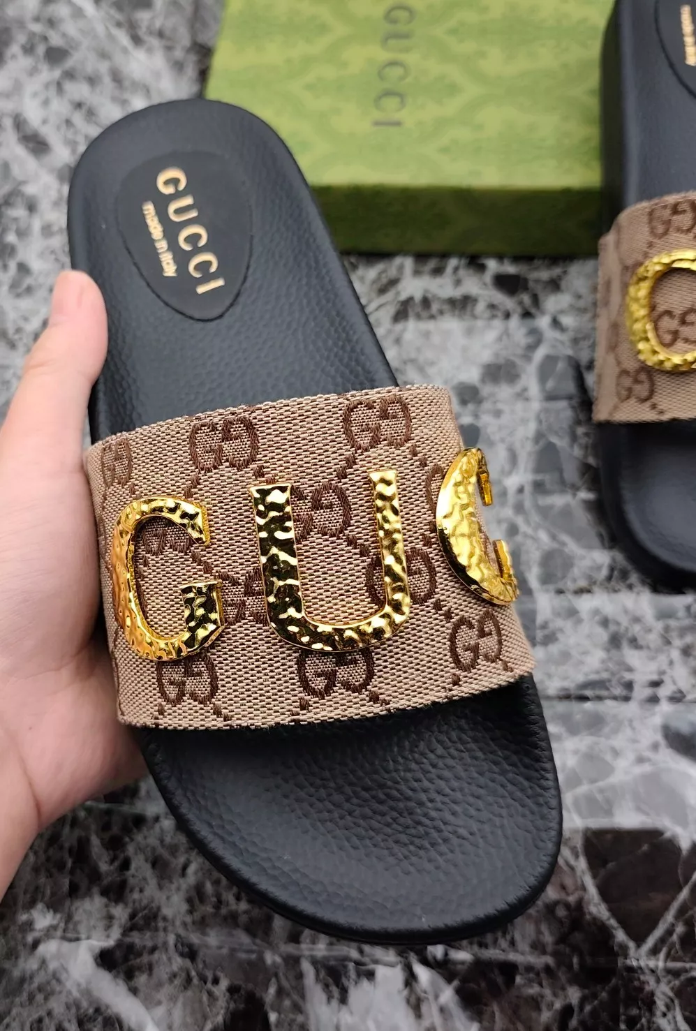Gucci Slippers For Men Sophisticated 1320