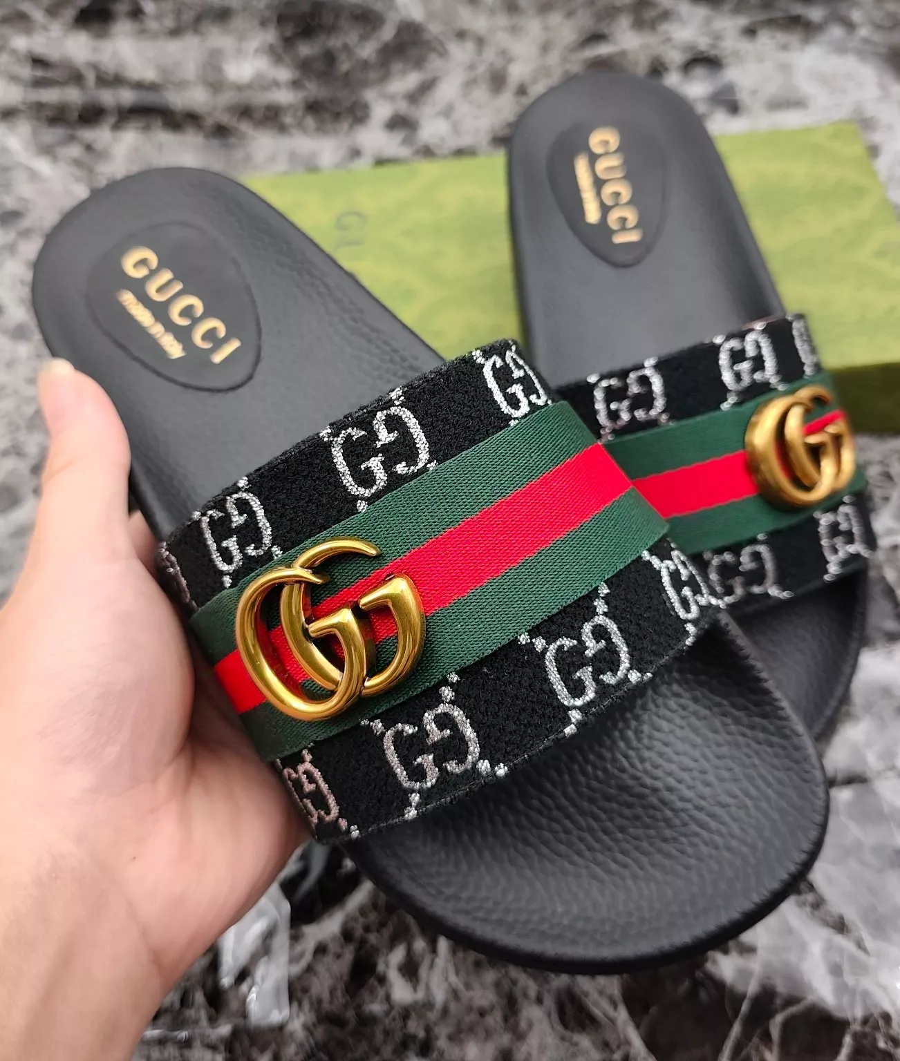 Gucci Slippers For Men Sophisticated 5651