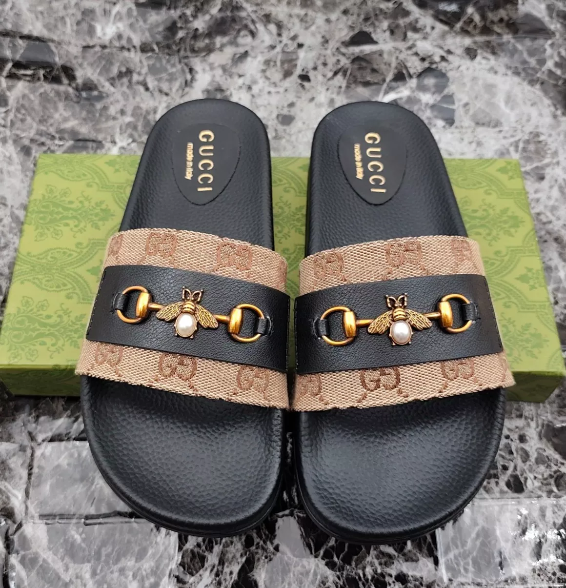 Gucci Slippers For Men Sophisticated 8214