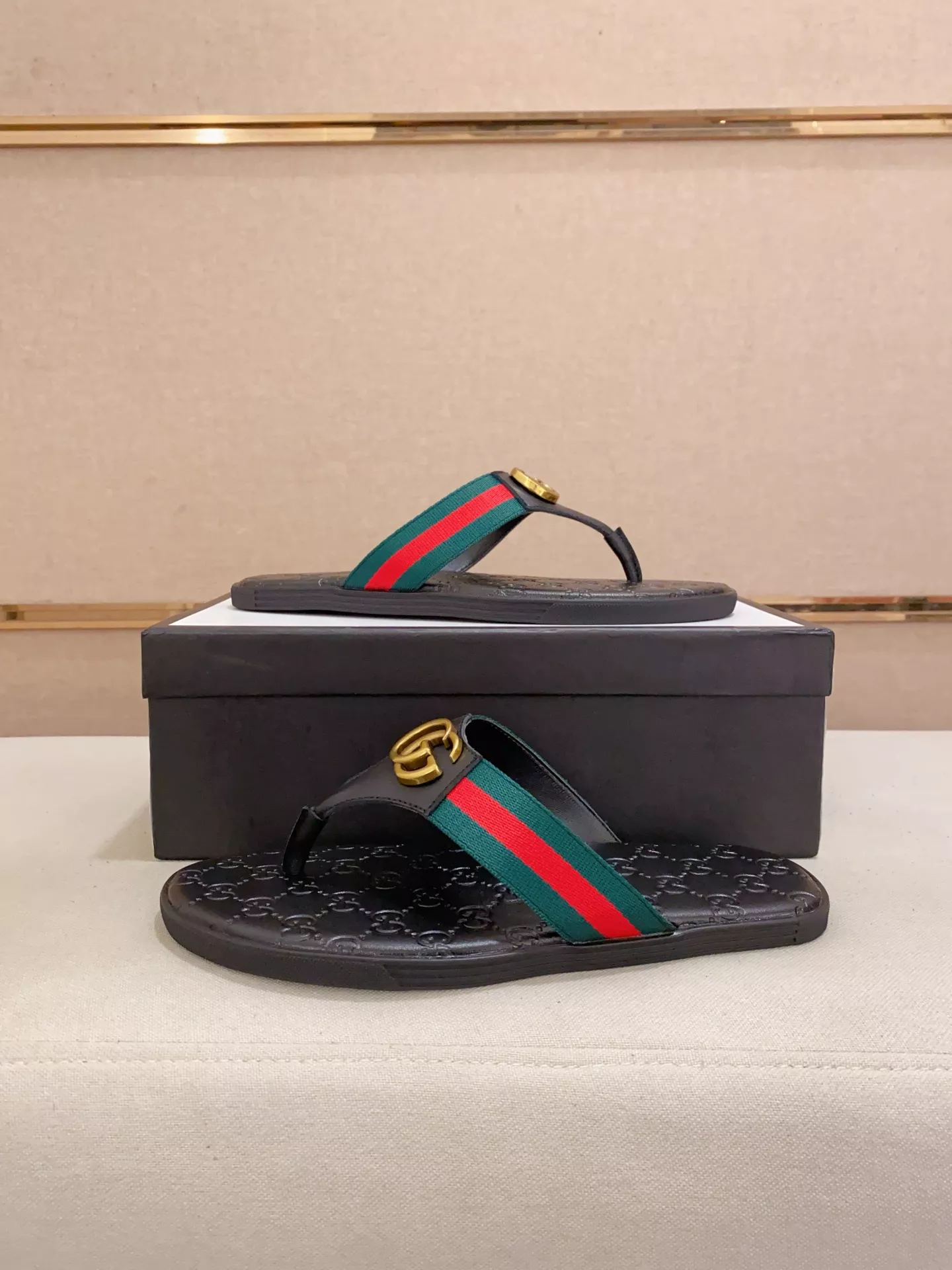 Gucci Slippers For Men SportInspired 8051
