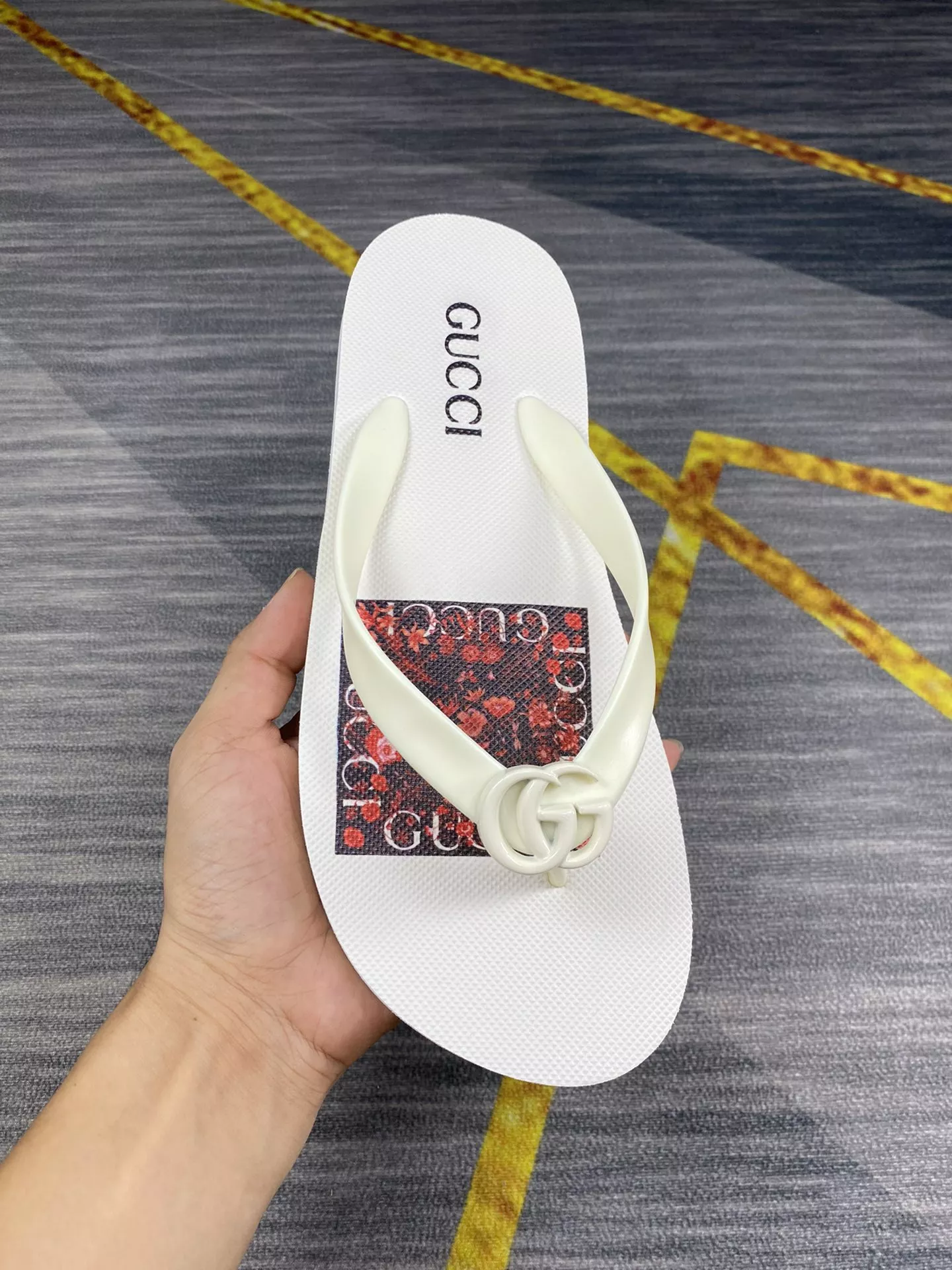Gucci Slippers For Men StreetReady 3039