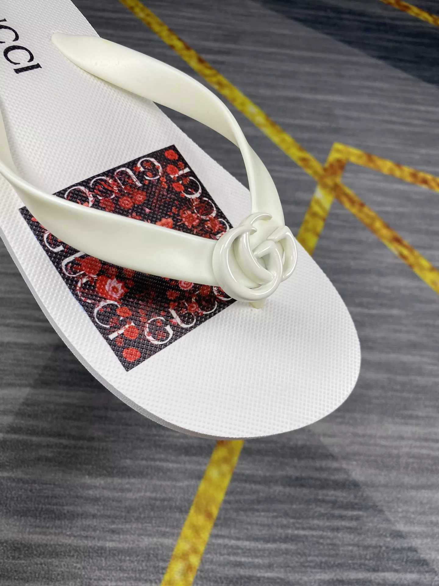 Gucci Slippers For Men StreetReady 3039