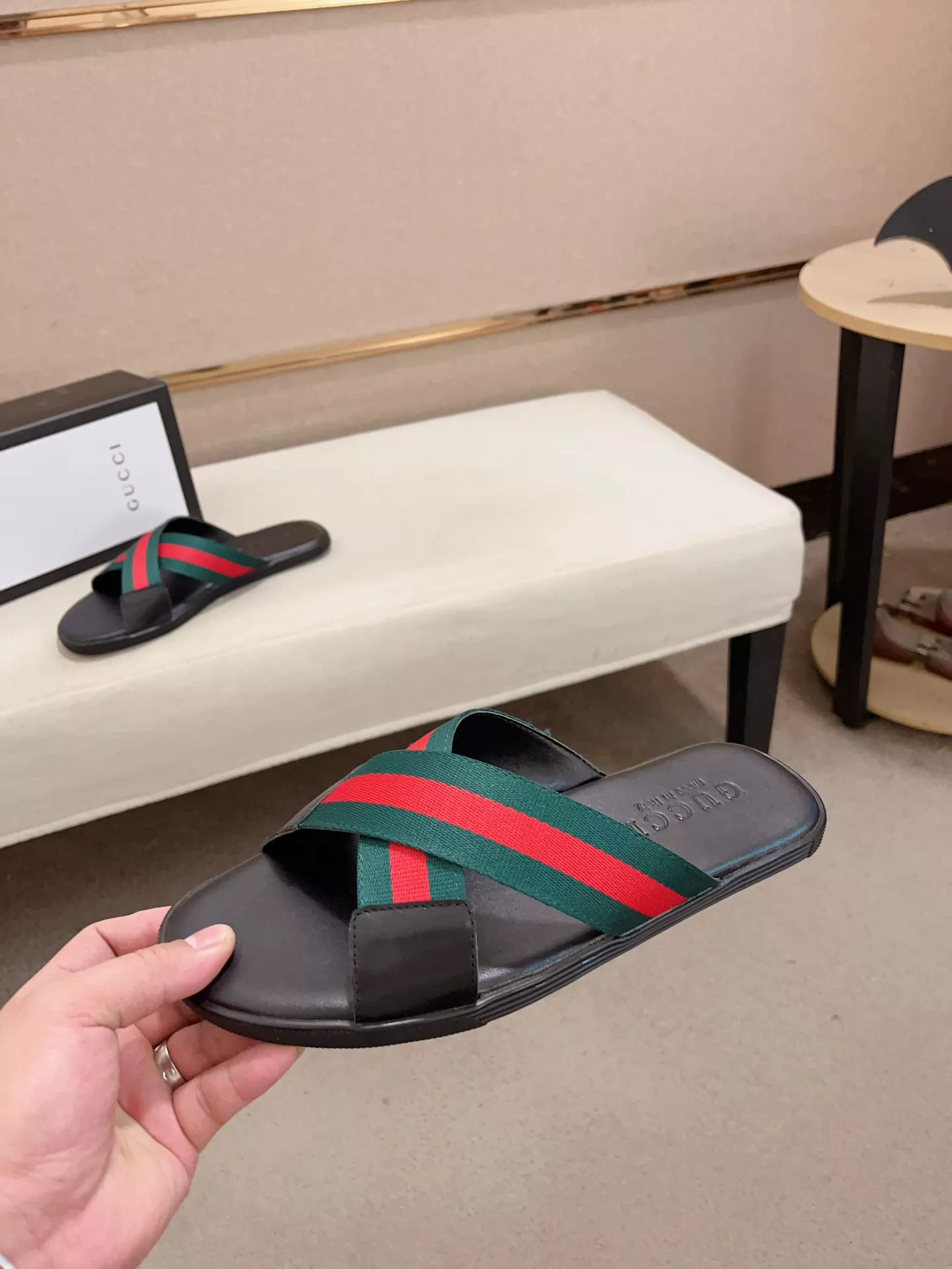 Gucci Slippers For Men StreetReady 4817