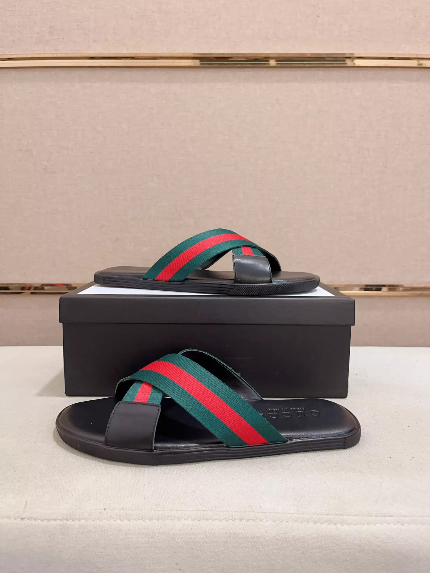 Gucci Slippers For Men StreetReady 4817