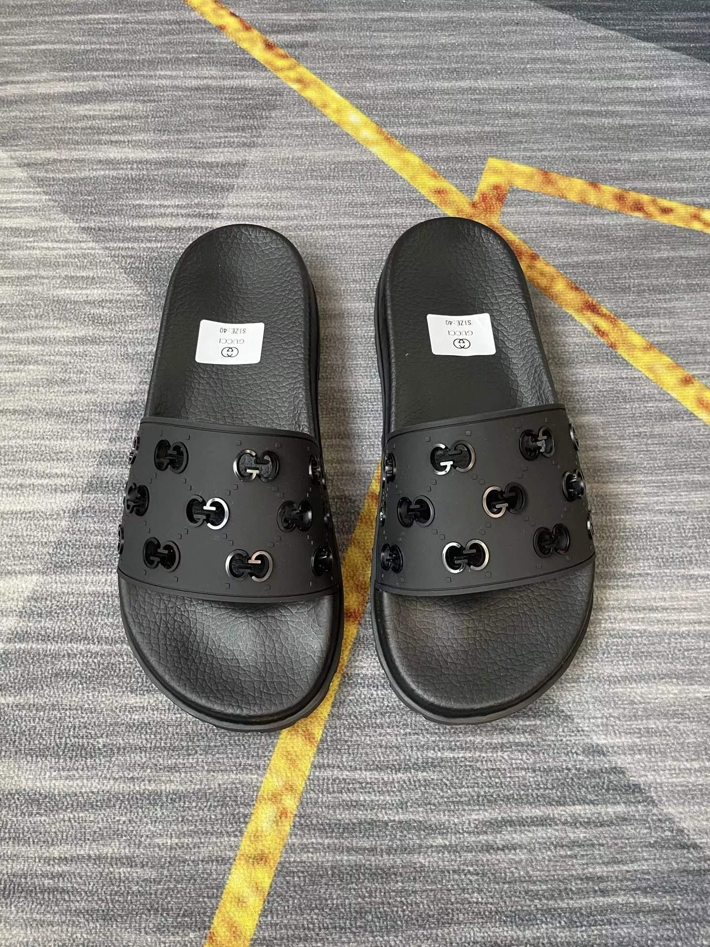Gucci Slippers For Men StreetReady 6609