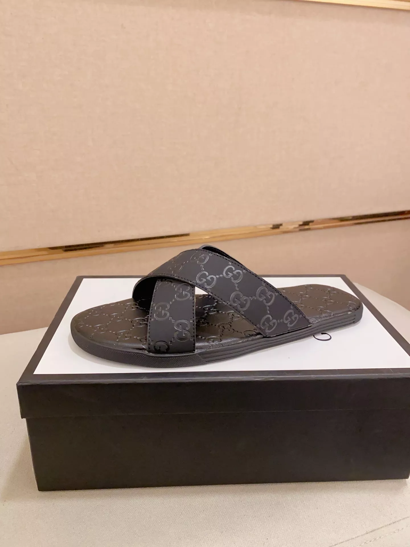 Gucci Slippers For Men Stylish 1339