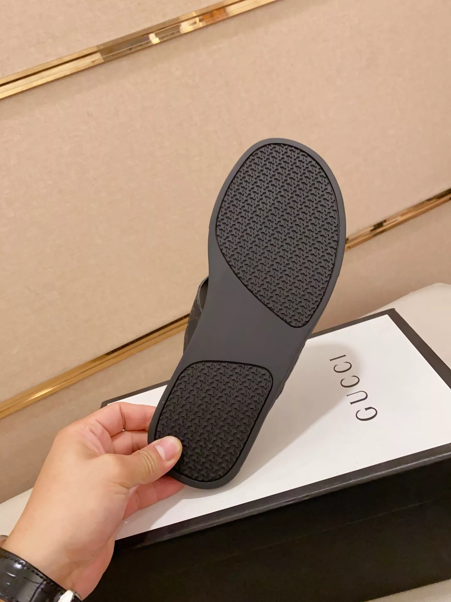 Gucci Slippers For Men Stylish 1339