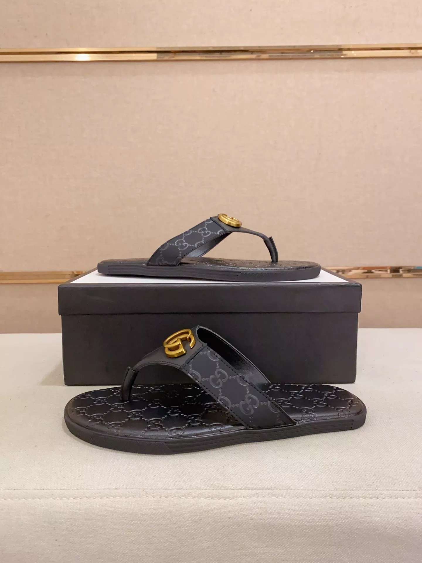 Gucci Slippers For Men Stylish 5866