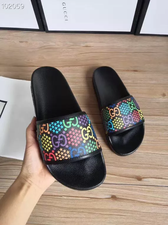 Gucci Slippers For Men Stylish 8481