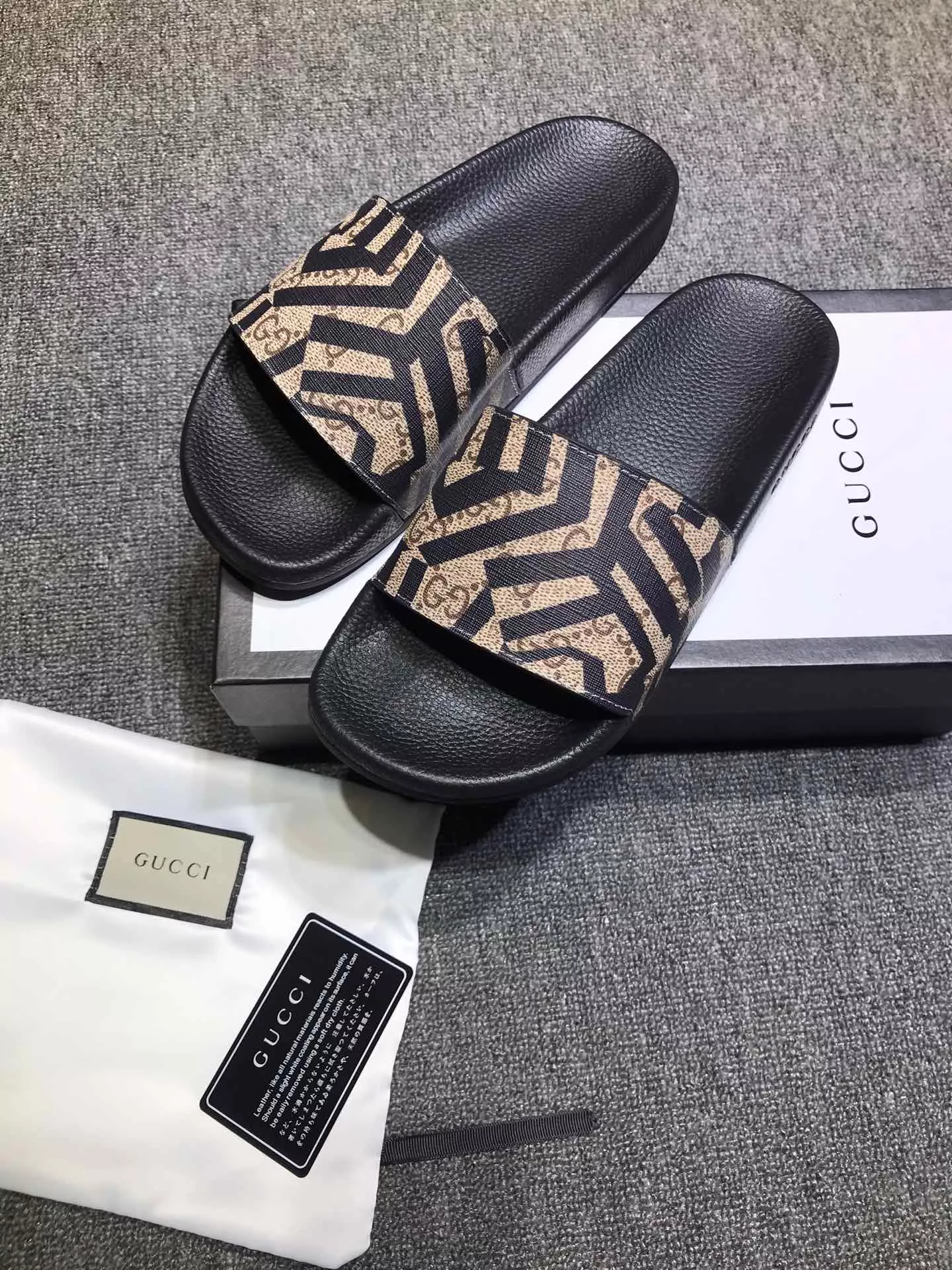 Gucci Slippers For Men Timeless 7909