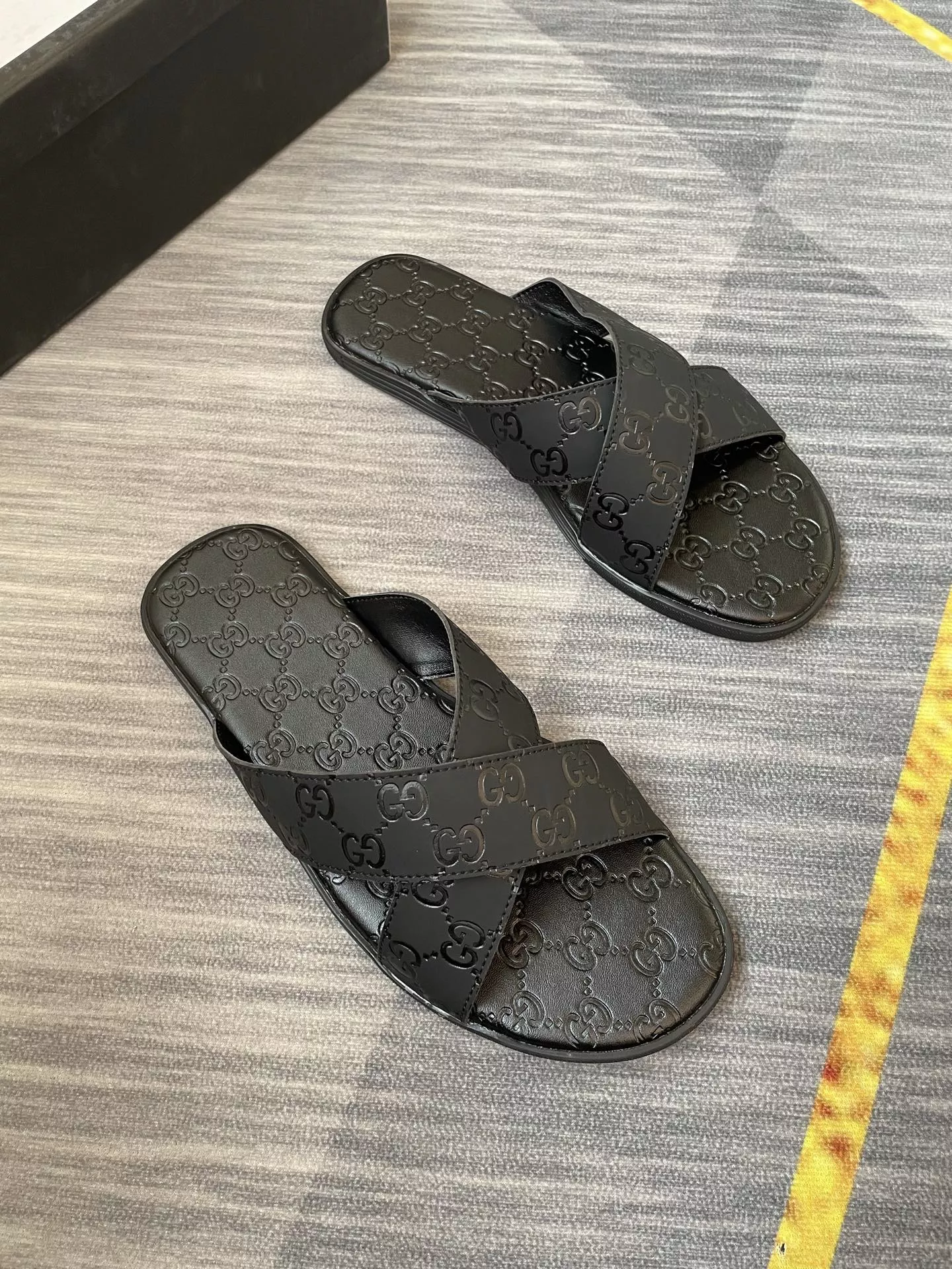 Gucci Slippers For Men Timeless 7952