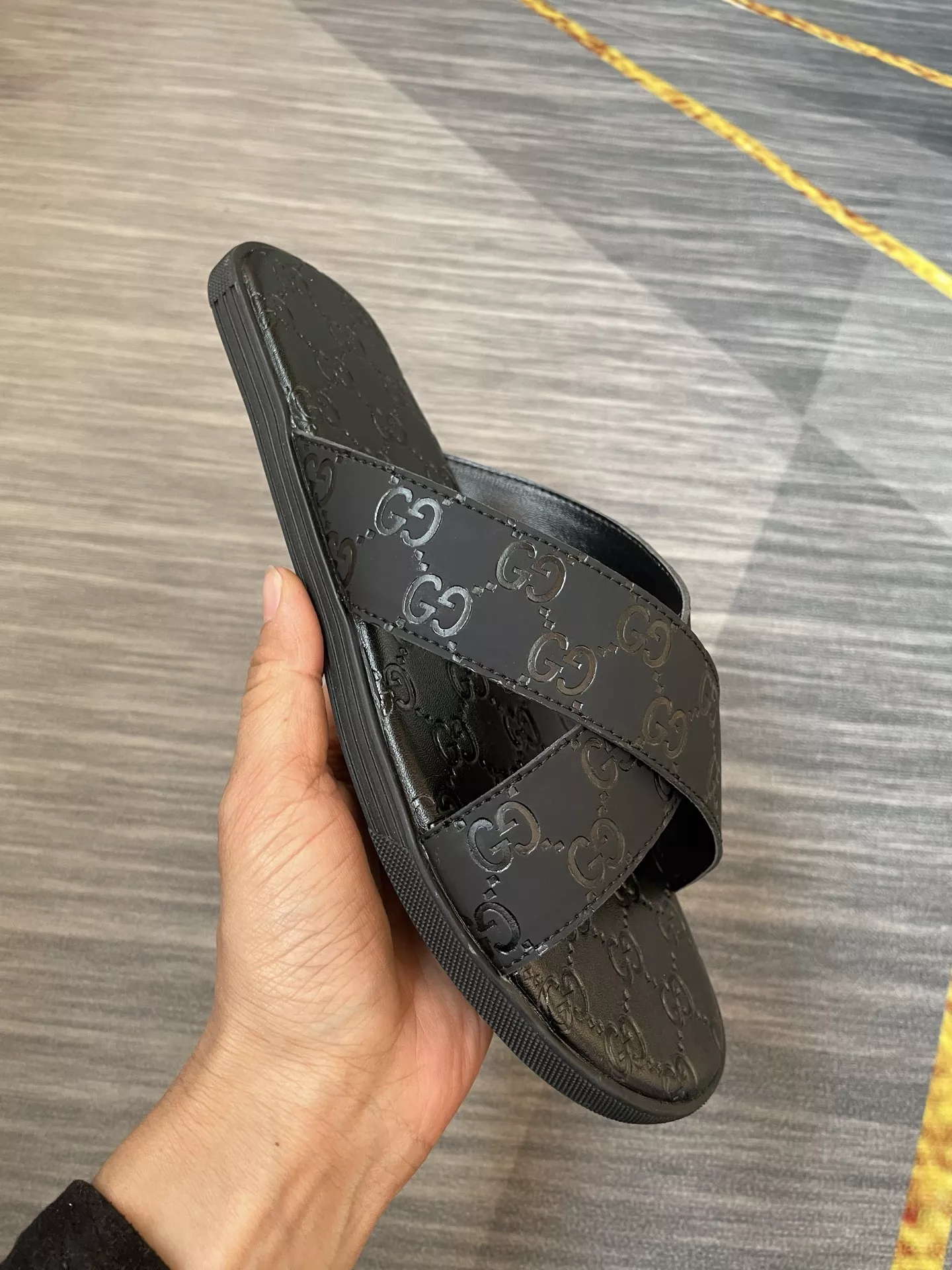 Gucci Slippers For Men Timeless 7952