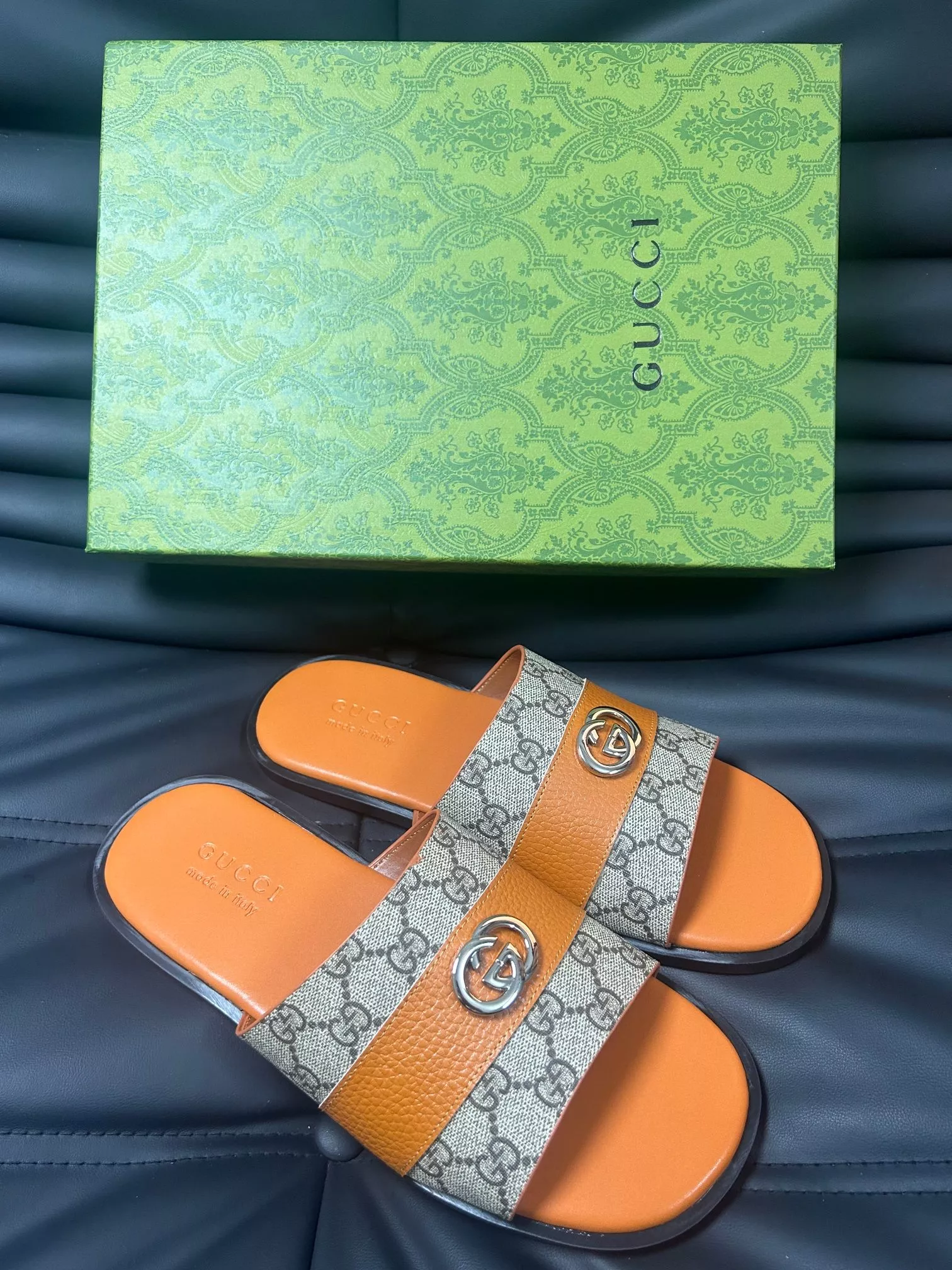 Gucci Slippers For Men Timeless 9270