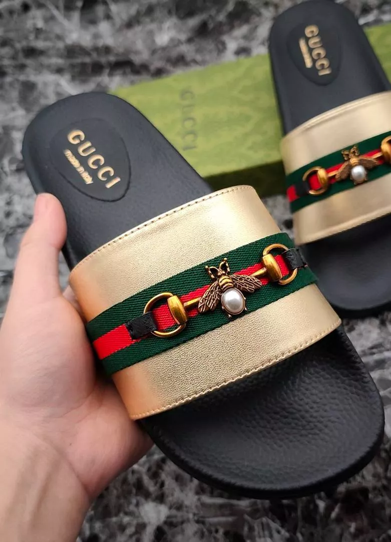 Gucci Slippers For Men Trendsetting 4261