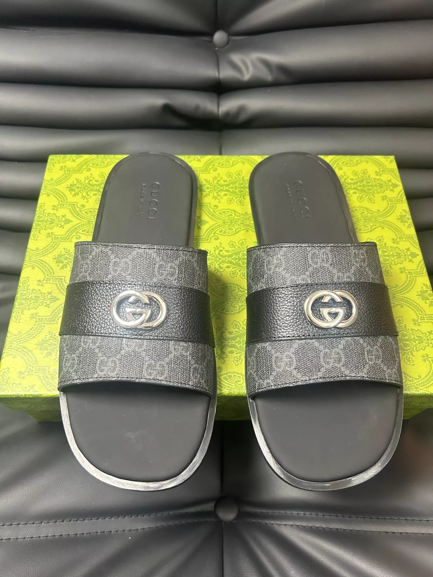 Gucci Slippers For Men Trendsetting 7474