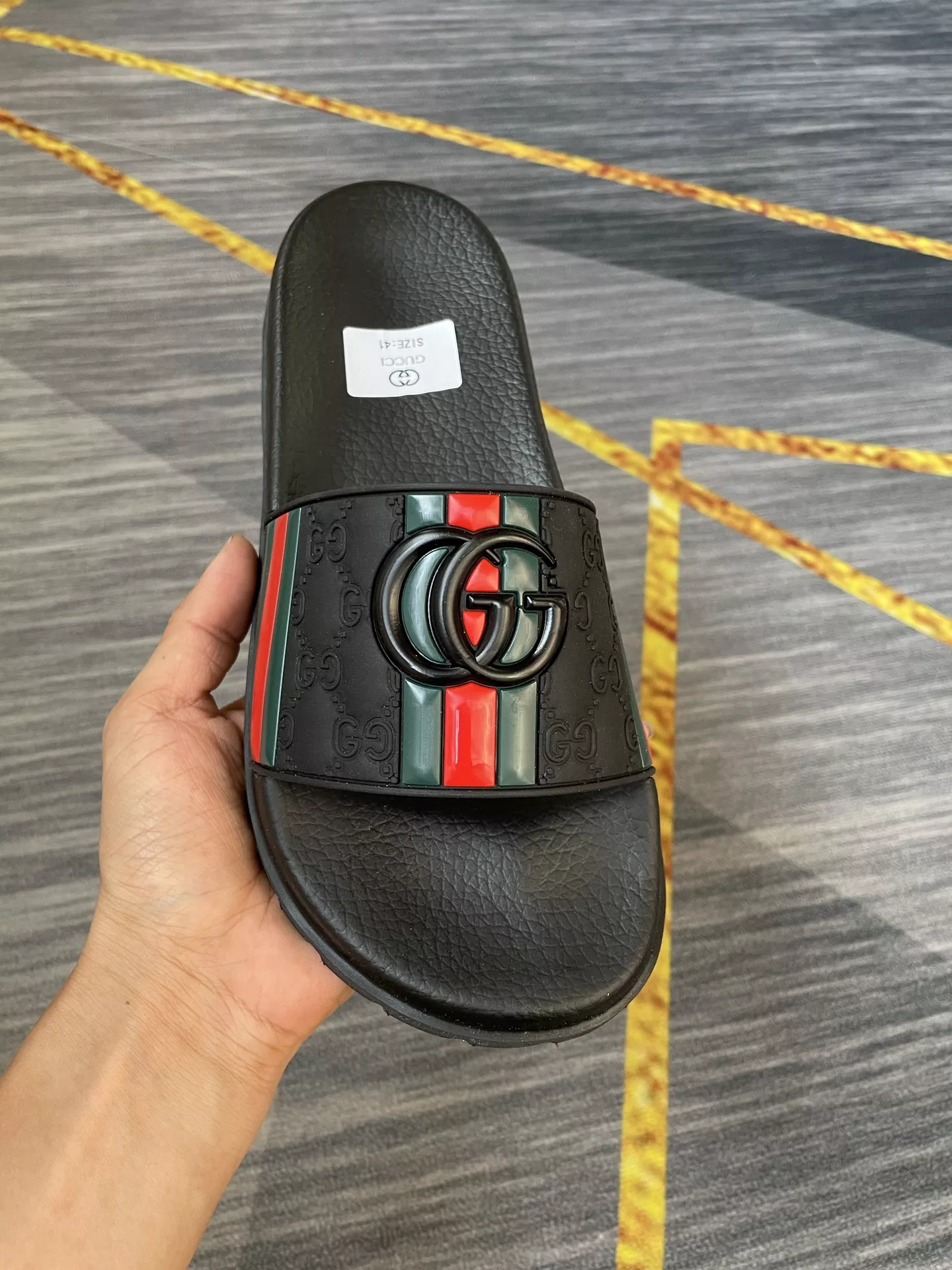 Gucci Slippers For Men Versatile 4734