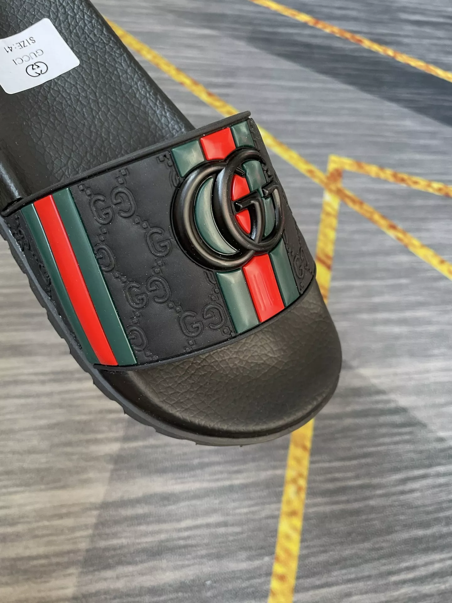 Gucci Slippers For Men Versatile 4734