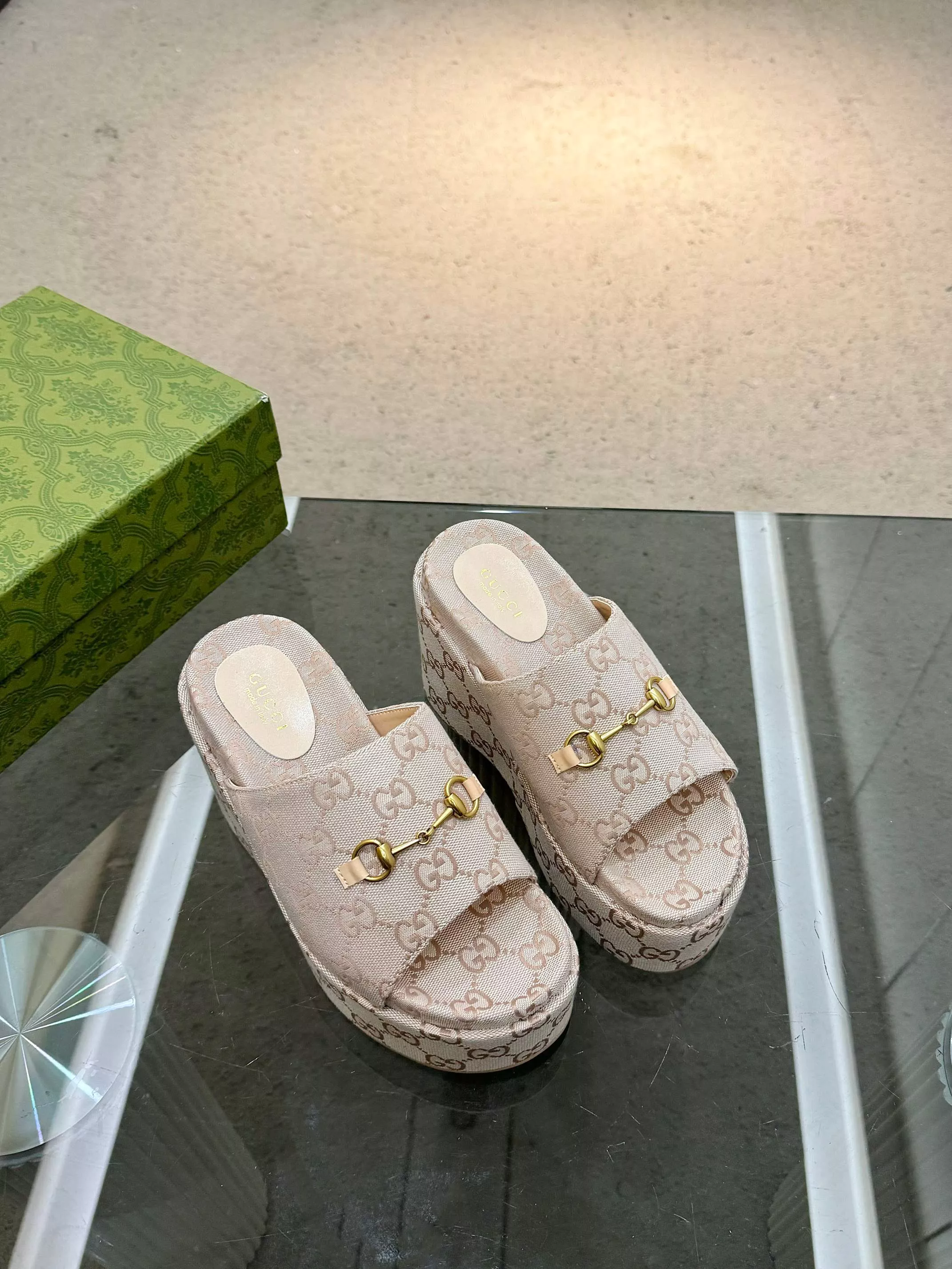 Gucci Slippers For Women Affordable 5178