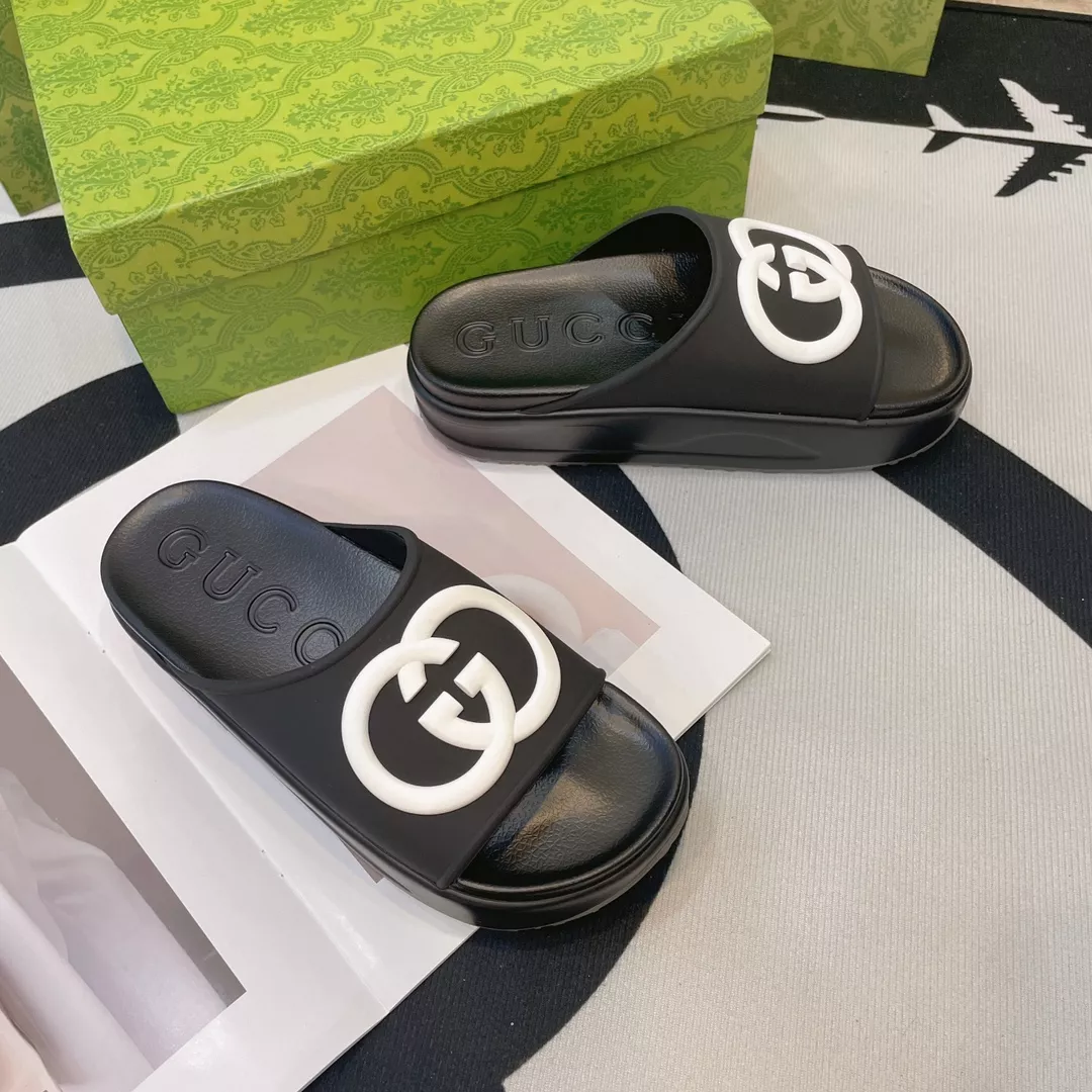 Gucci Slippers For Women Affordable 8524