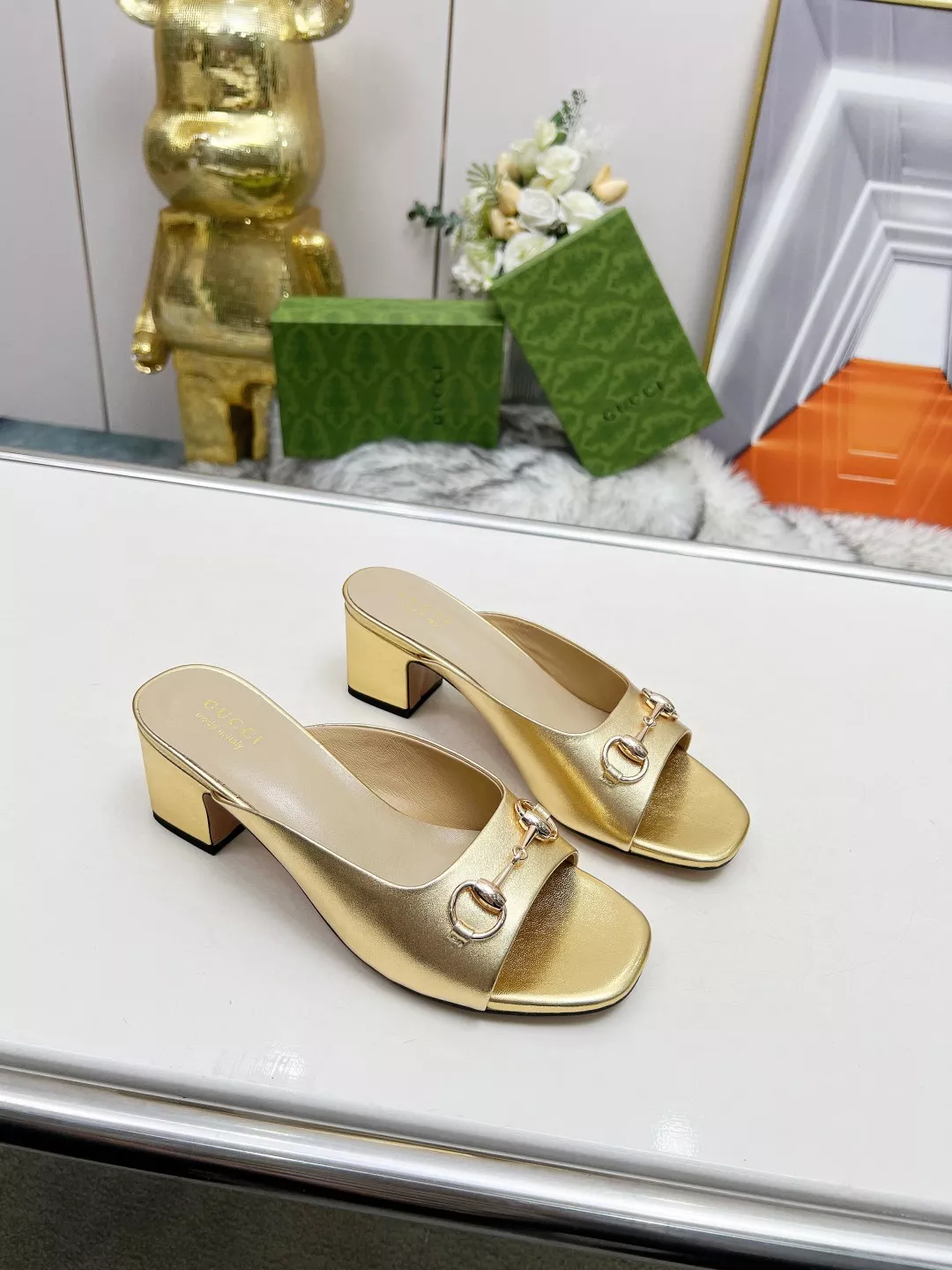Gucci Slippers For Women AllSeason 6093