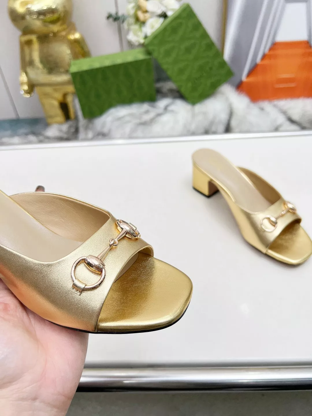 Gucci Slippers For Women AllSeason 6093
