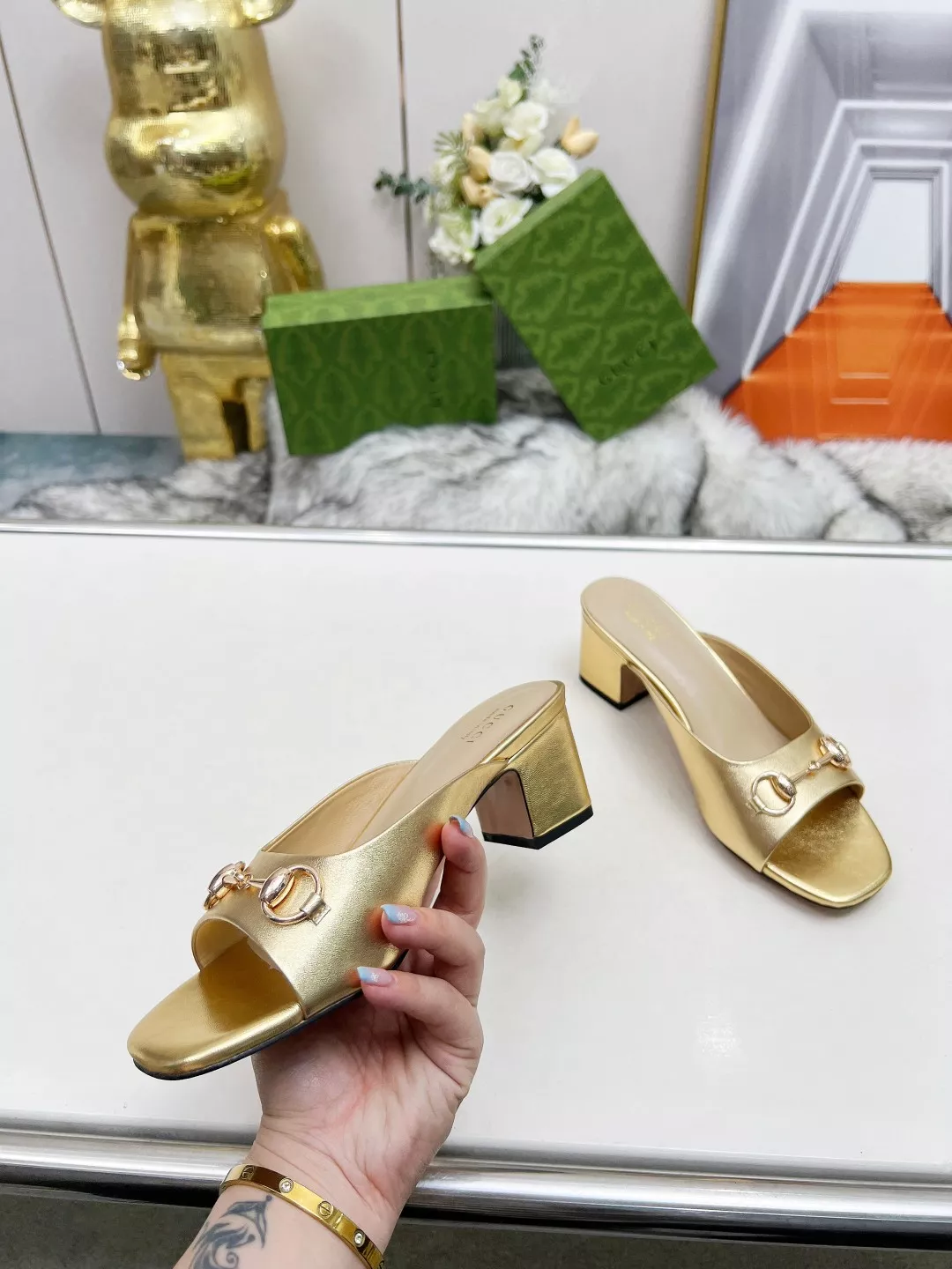 Gucci Slippers For Women AllSeason 6093