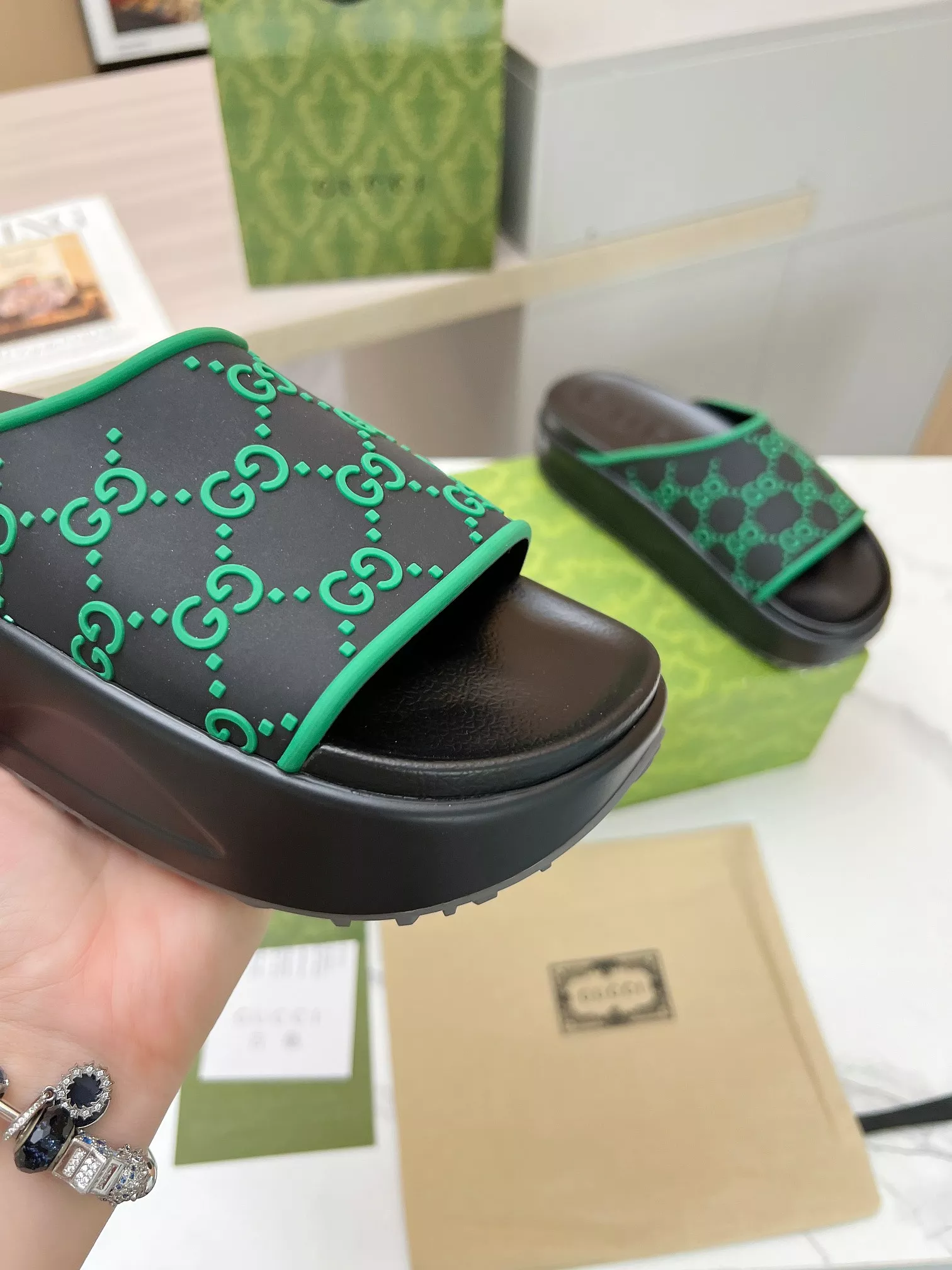 Gucci Slippers For Women BestValue 1296