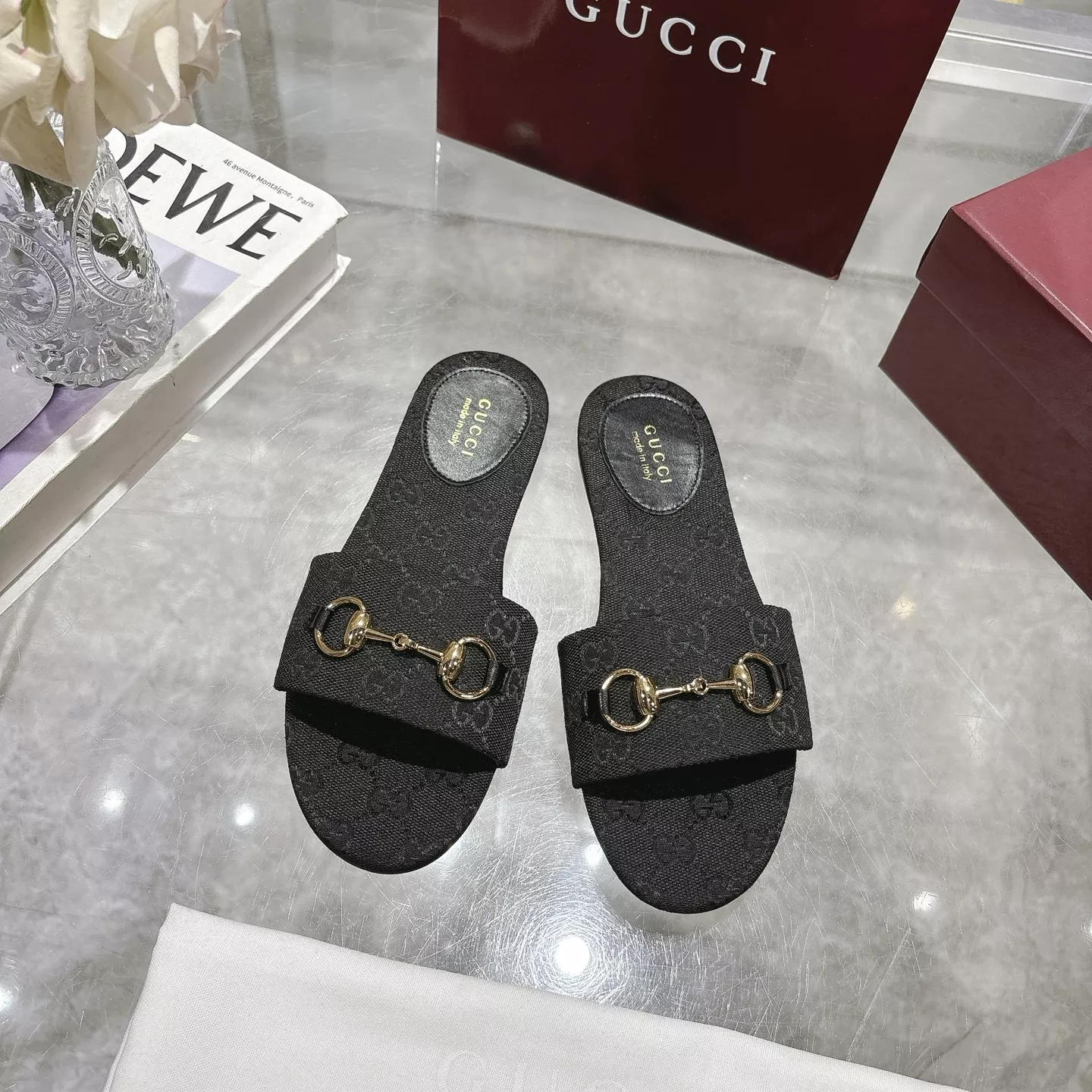 Gucci Slippers For Women Bold 857