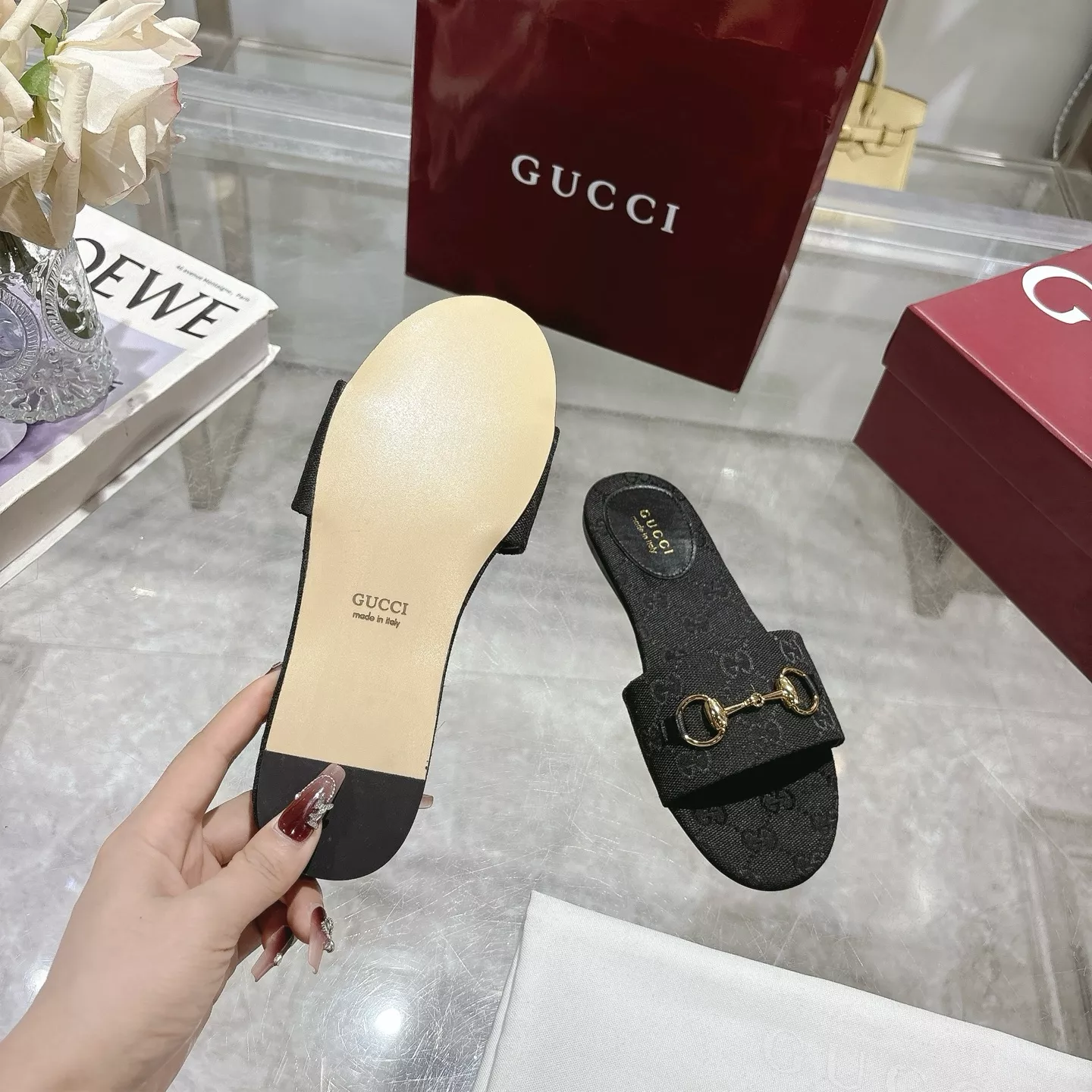Gucci Slippers For Women Bold 857