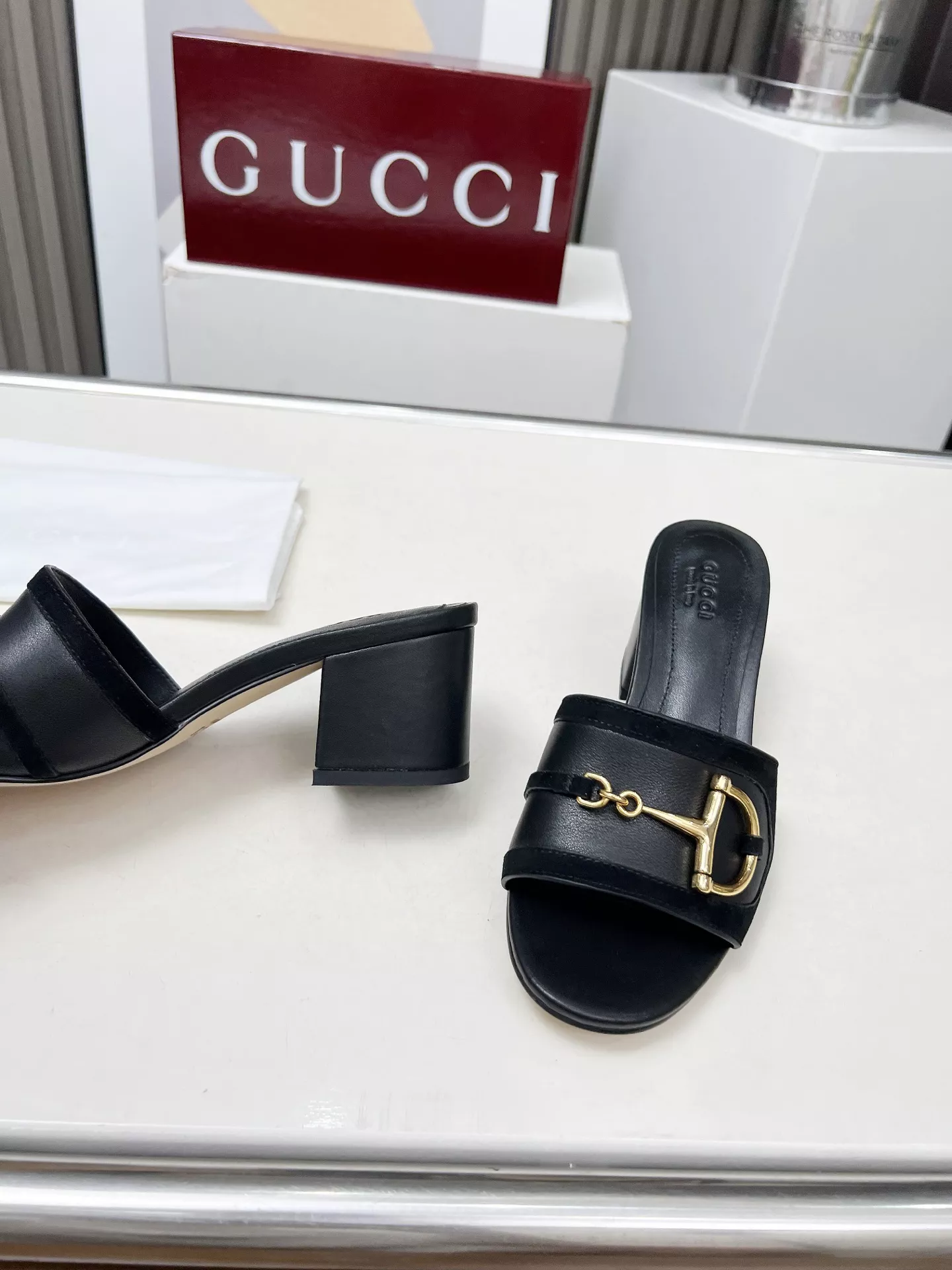 Gucci Slippers For Women Breathable 4387