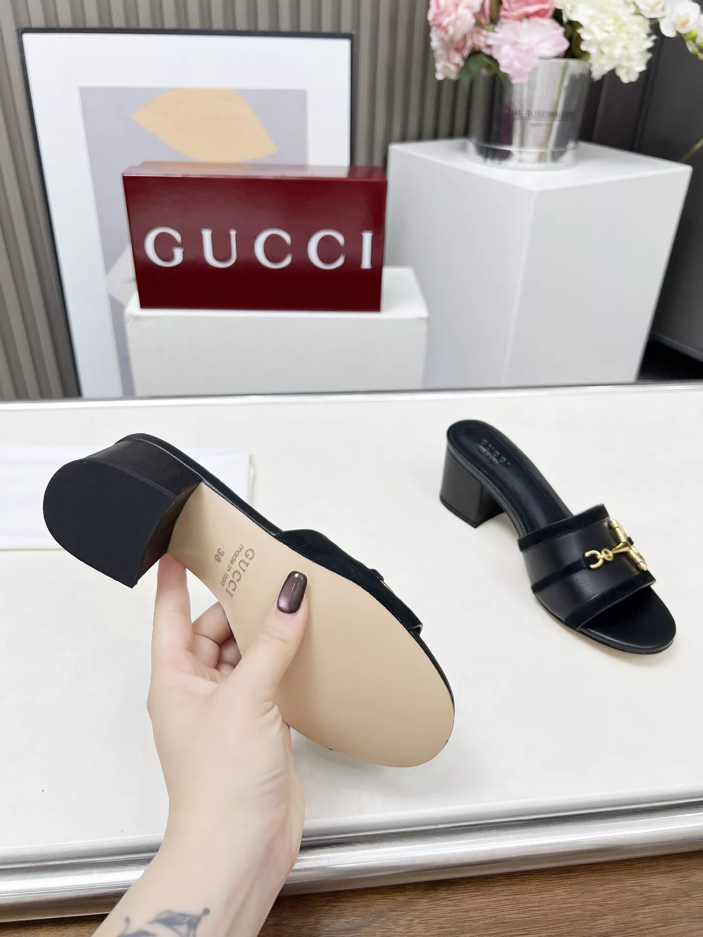 Gucci Slippers For Women Breathable 4387