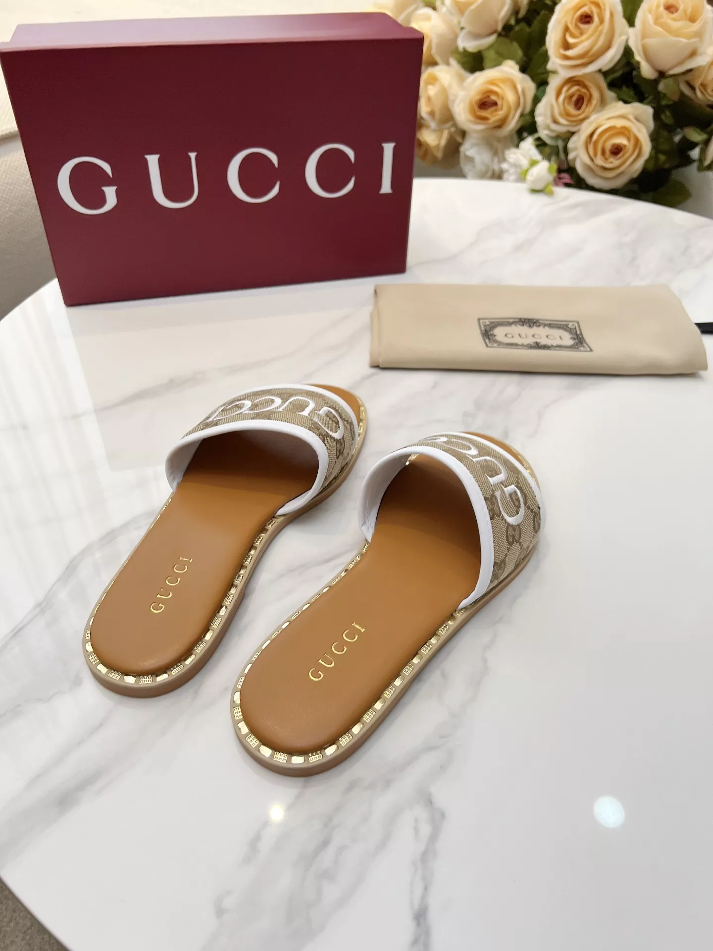 Gucci Slippers For Women Classic 2435
