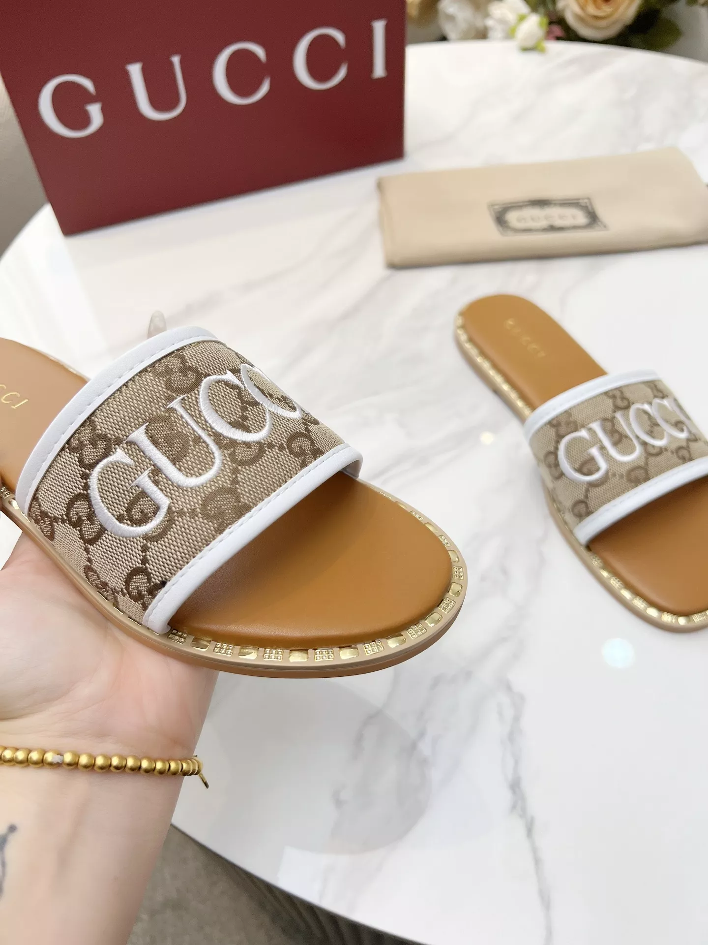 Gucci Slippers For Women Classic 2435