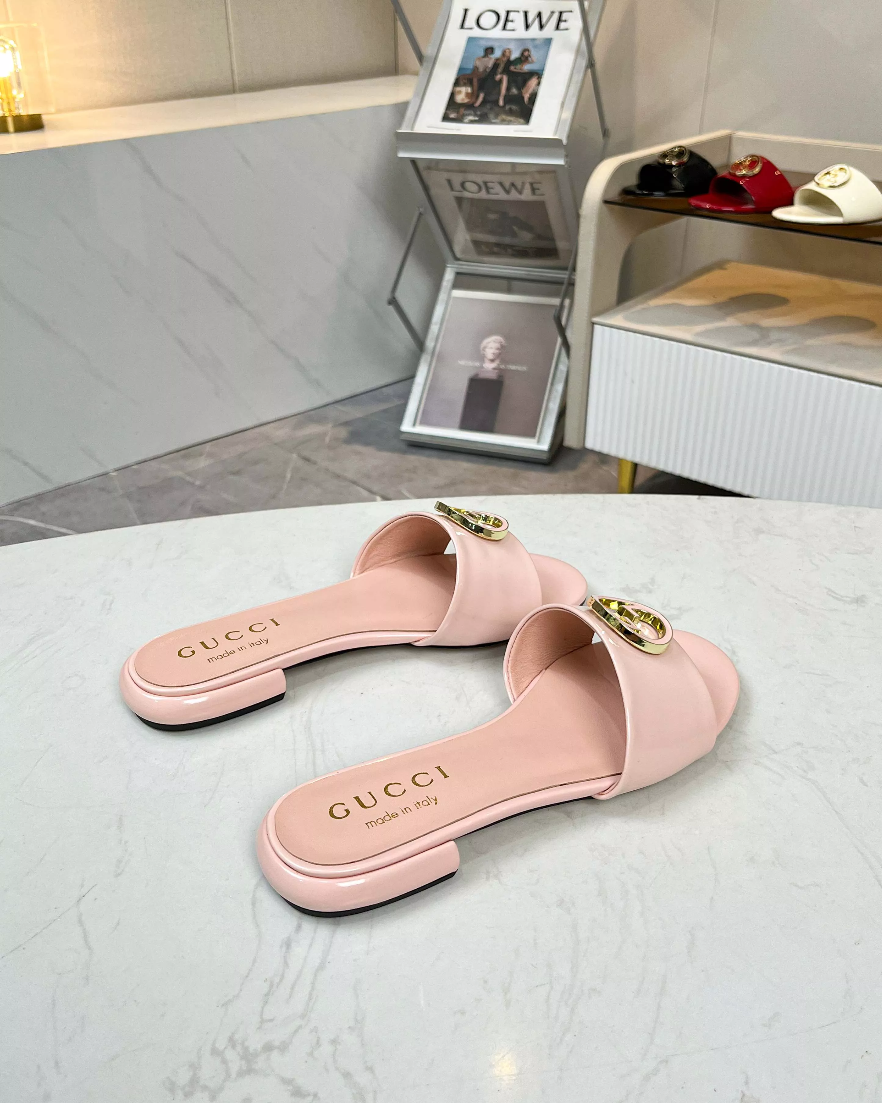 Gucci Slippers For Women Classic 4002