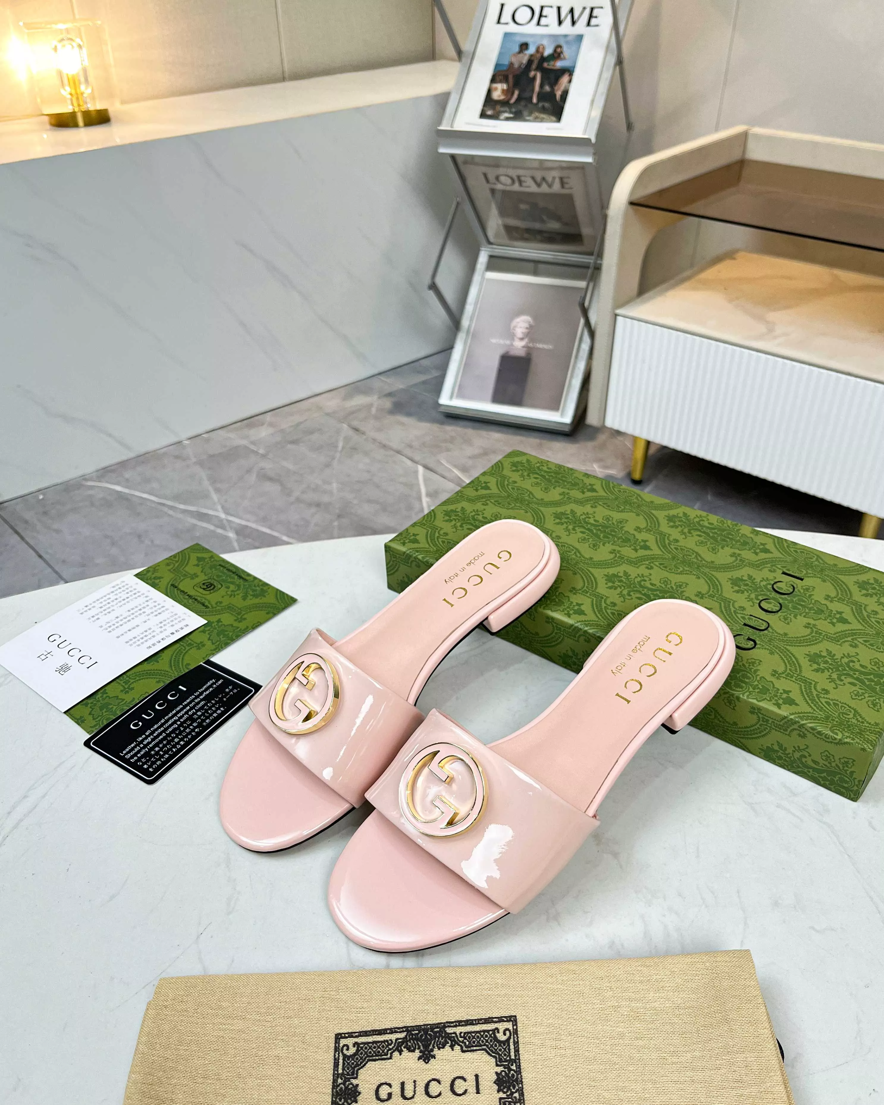 Gucci Slippers For Women Classic 4002