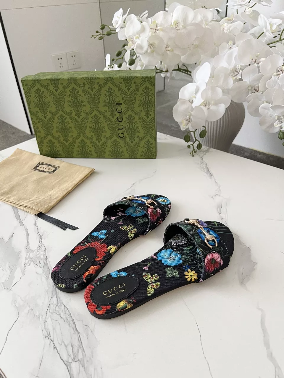 Gucci Slippers For Women Classic 5002