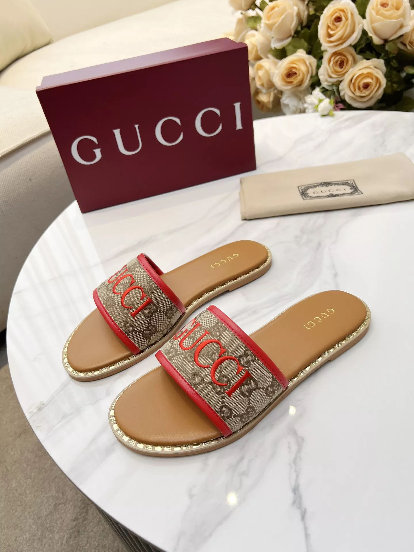 Gucci Slippers For Women Comfortable 114