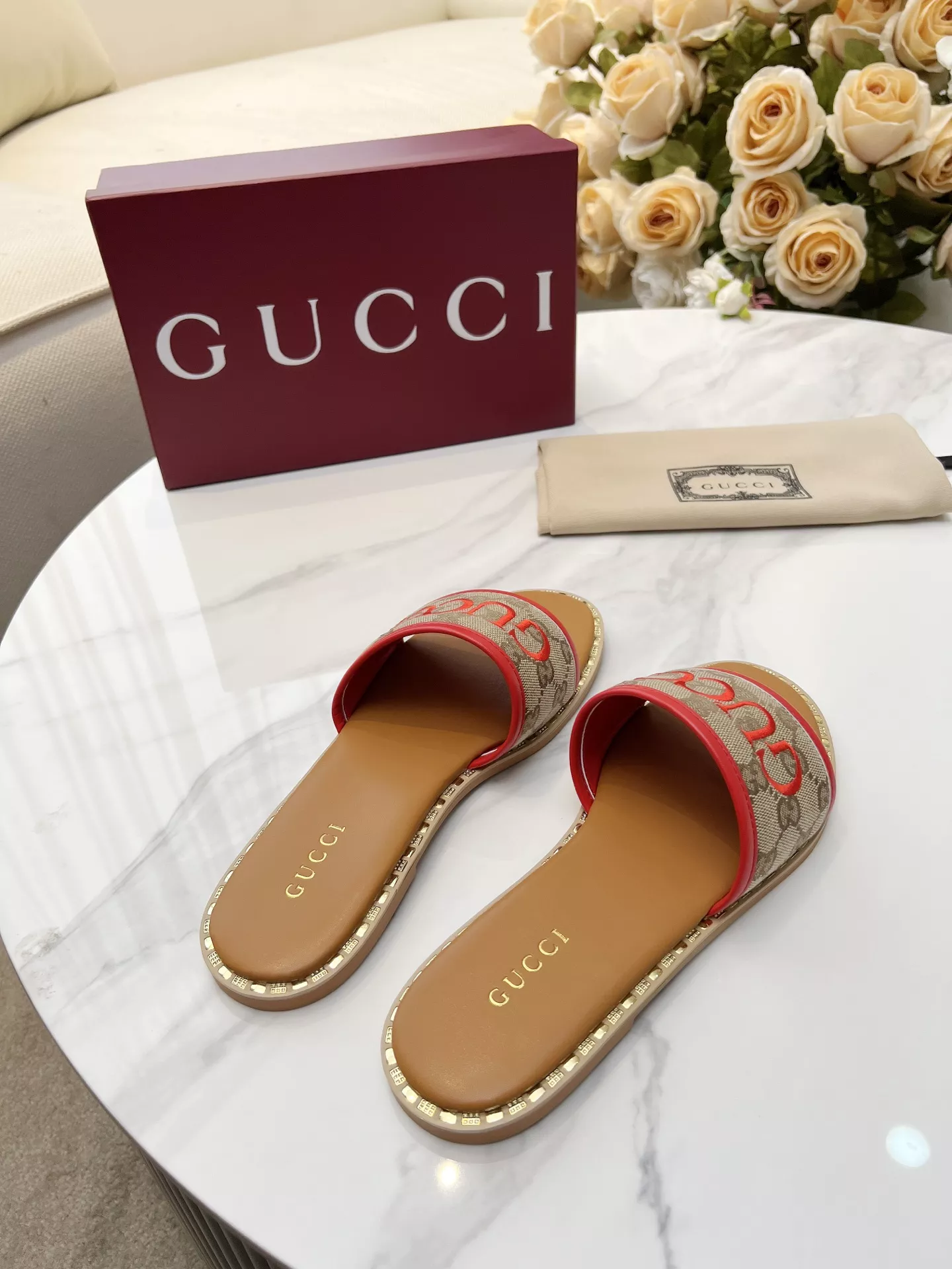 Gucci Slippers For Women Comfortable 114