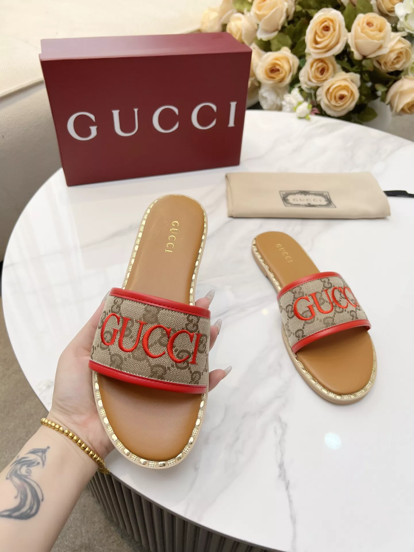 Gucci Slippers For Women Comfortable 114