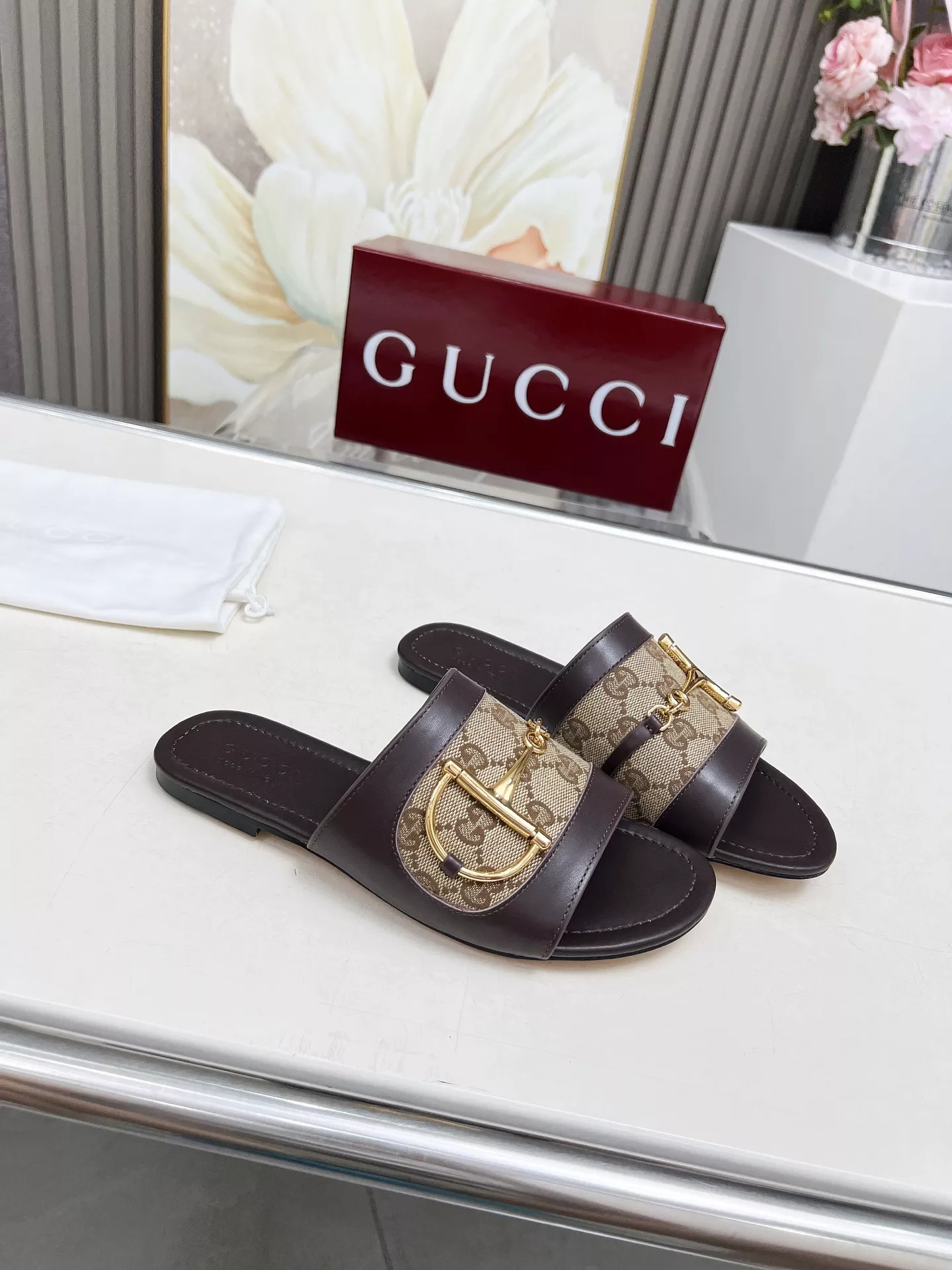 Gucci Slippers For Women Comfortable 3571