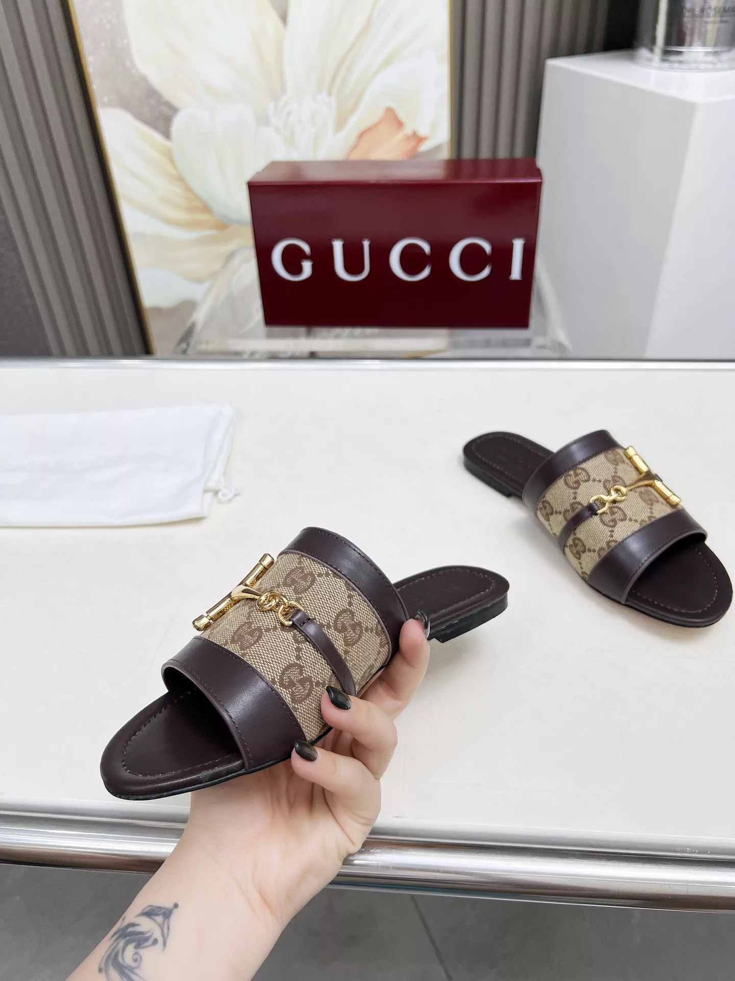 Gucci Slippers For Women Comfortable 3571