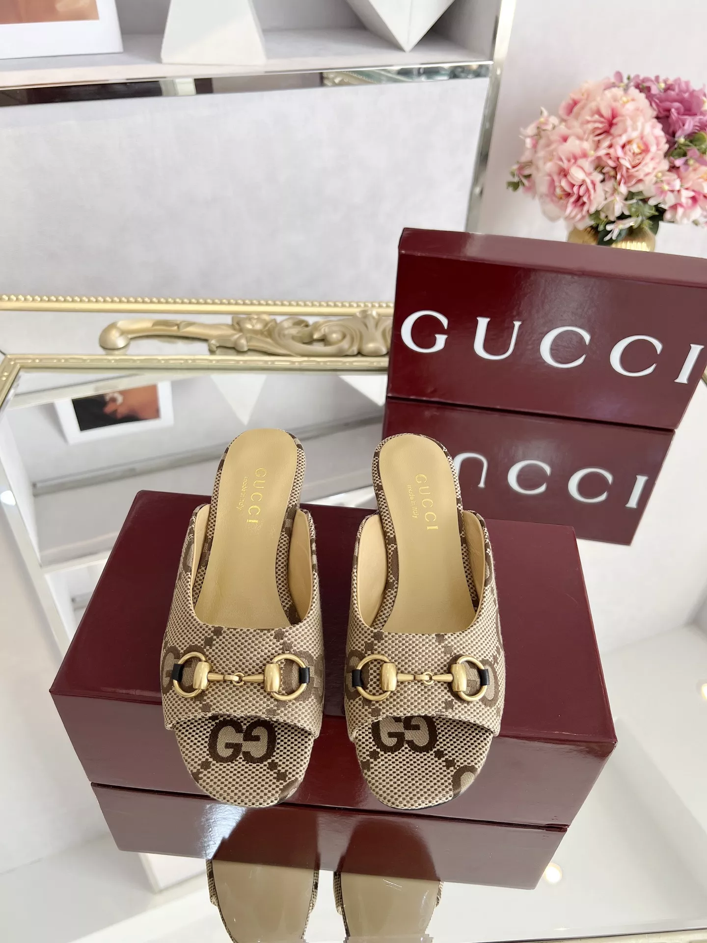 Gucci Slippers For Women Compact 2227