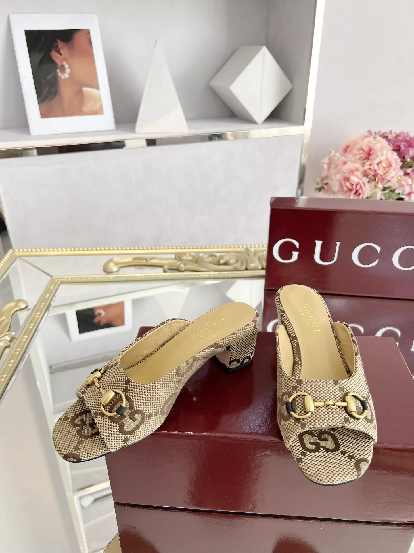 Gucci Slippers For Women Compact 2227