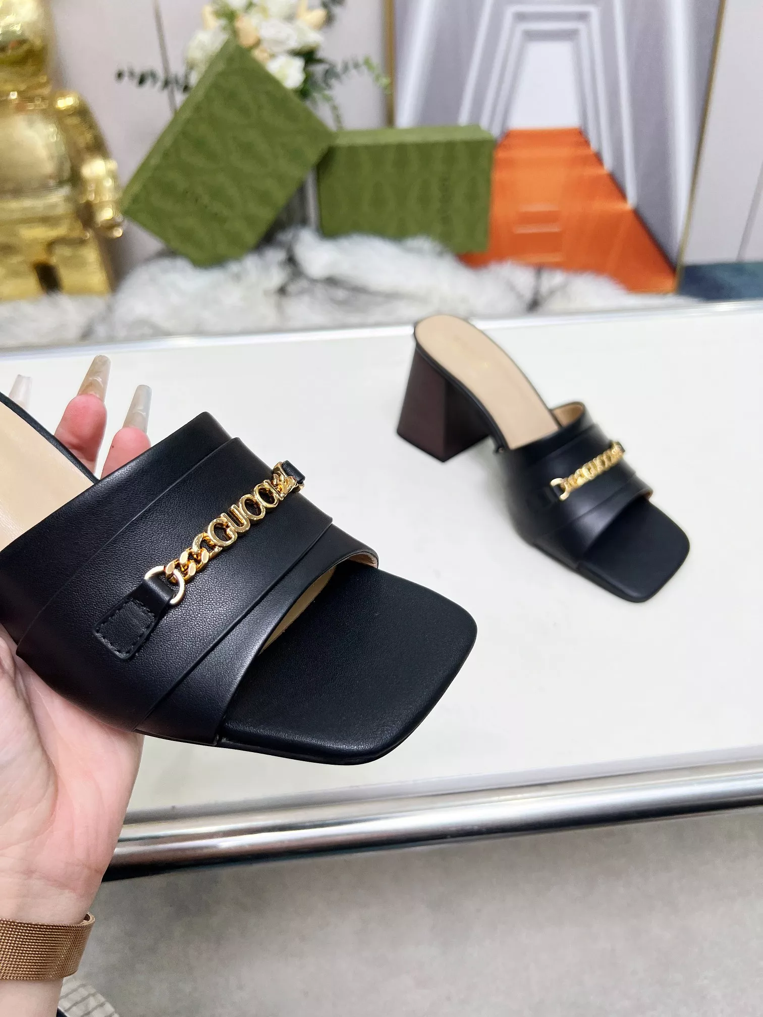 Gucci Slippers For Women DailyWear 7719