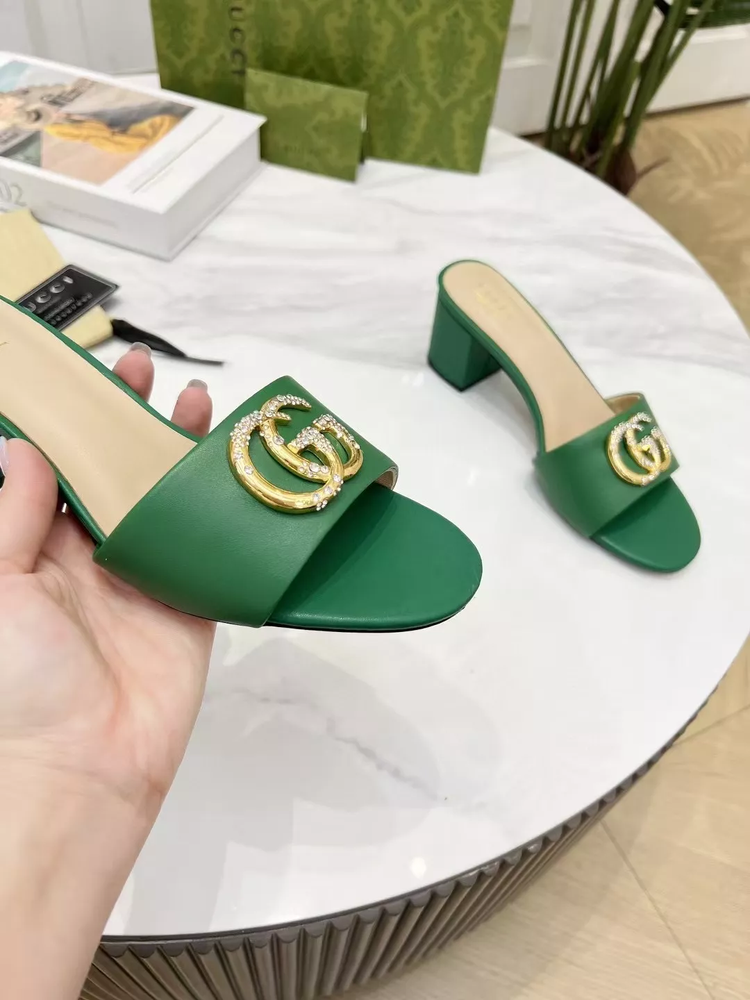Gucci Slippers For Women DailyWear 9682