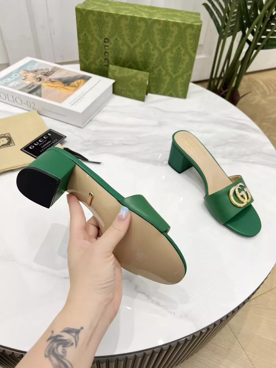 Gucci Slippers For Women DailyWear 9682