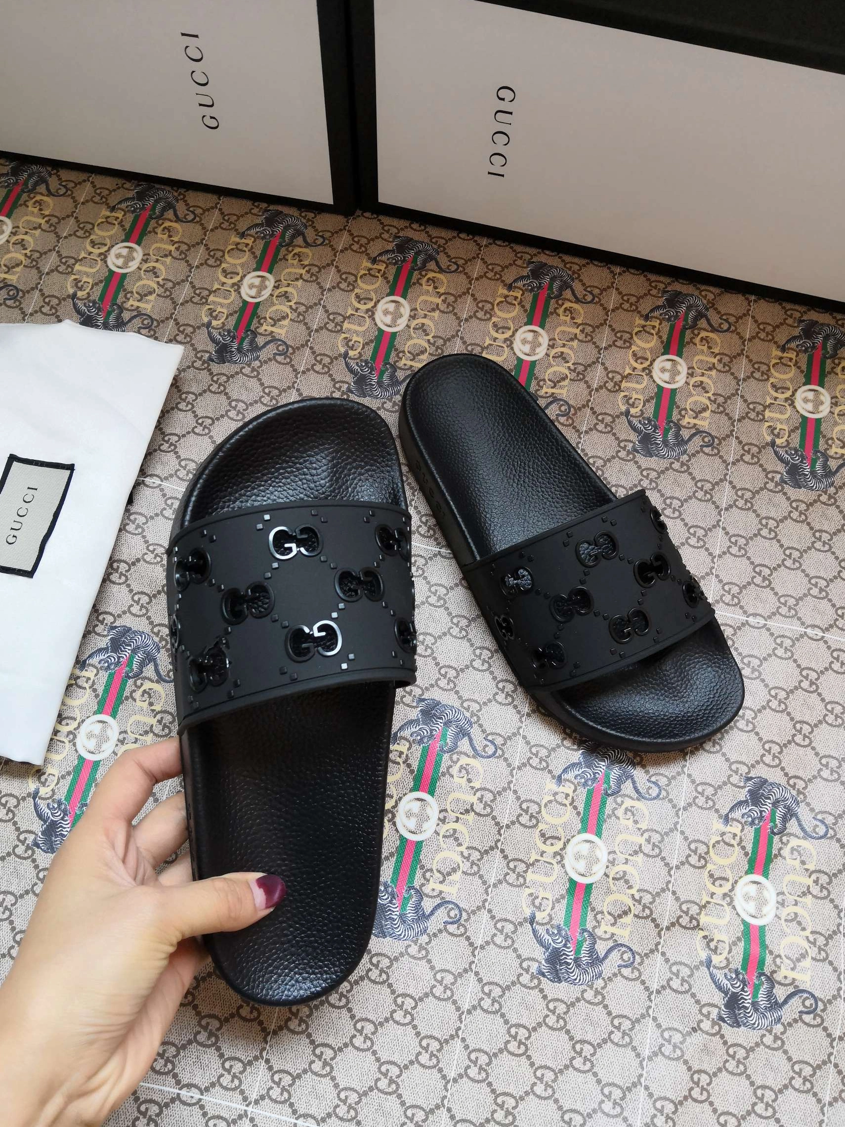 Gucci Slippers For Women Durable 8661