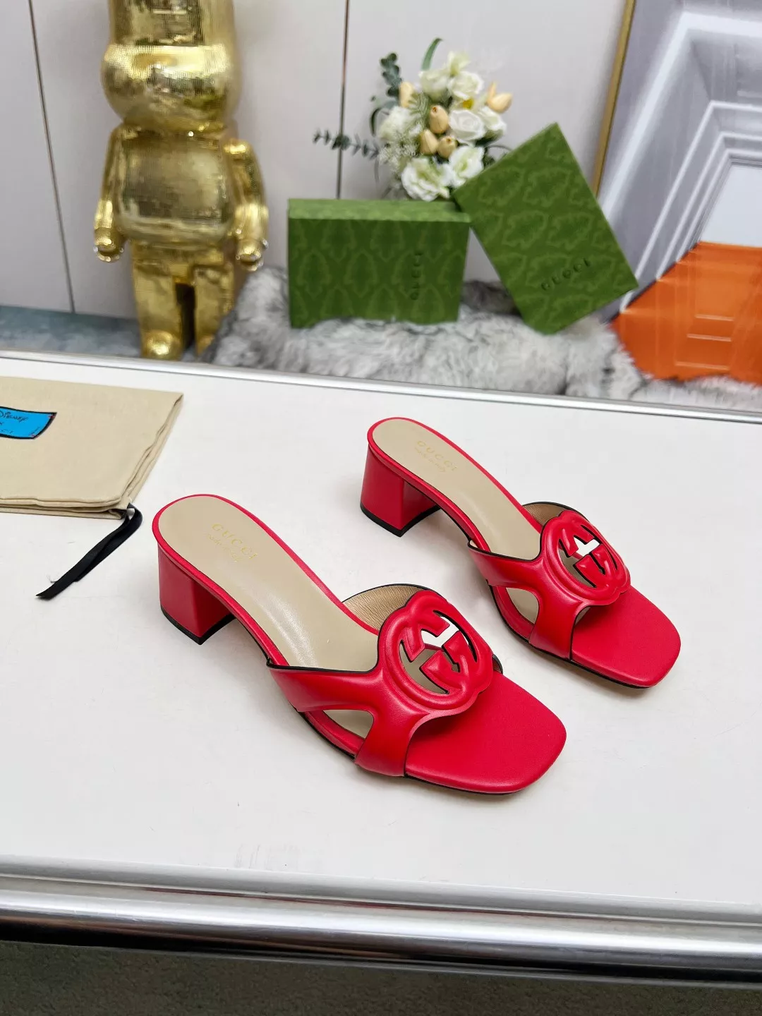 Gucci Slippers For Women Durable 9804