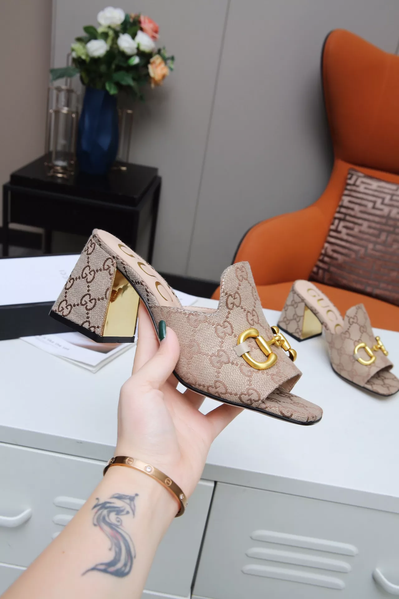 Gucci Slippers For Women EasyMatch 1266