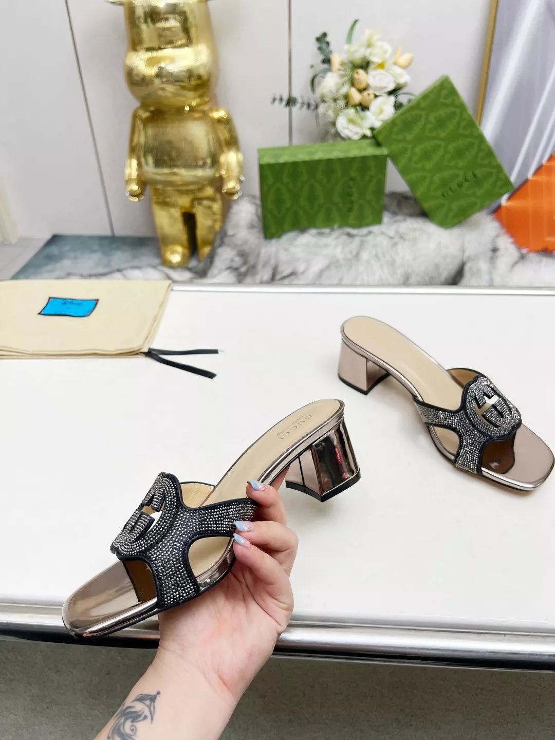Gucci Slippers For Women EasyMatch 6658